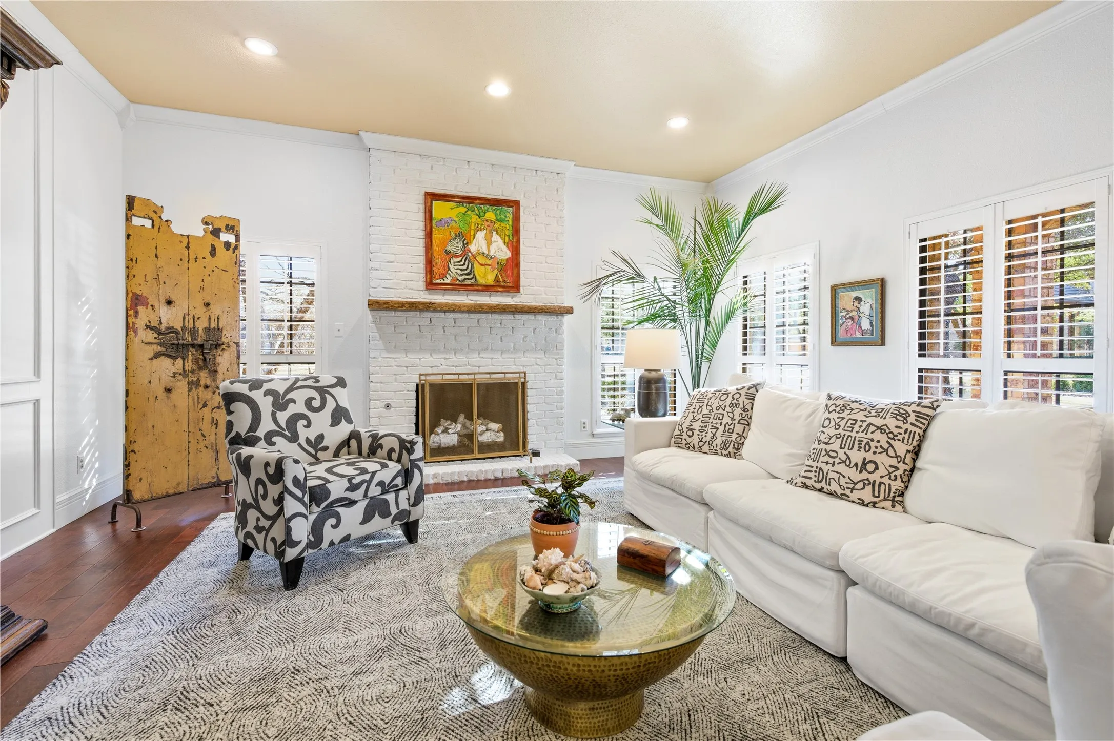 Single Family Residence For Sale in Taylor County , 125 Lytle Place Drive, Abilene, Texas 79602, 5 Bedroom, 4 Bathroom, 2 Garage spaces, 3,505 Sqft, built in 1982, mls#21263992, Real Estate Agent in Abilene, Homes For Sale in Taylor county, Homes For Sale in Abilene, Realtor in Abilene Texas, Real Estate Brokerage Independent Realty Texas, Luminita Cordes Realtor