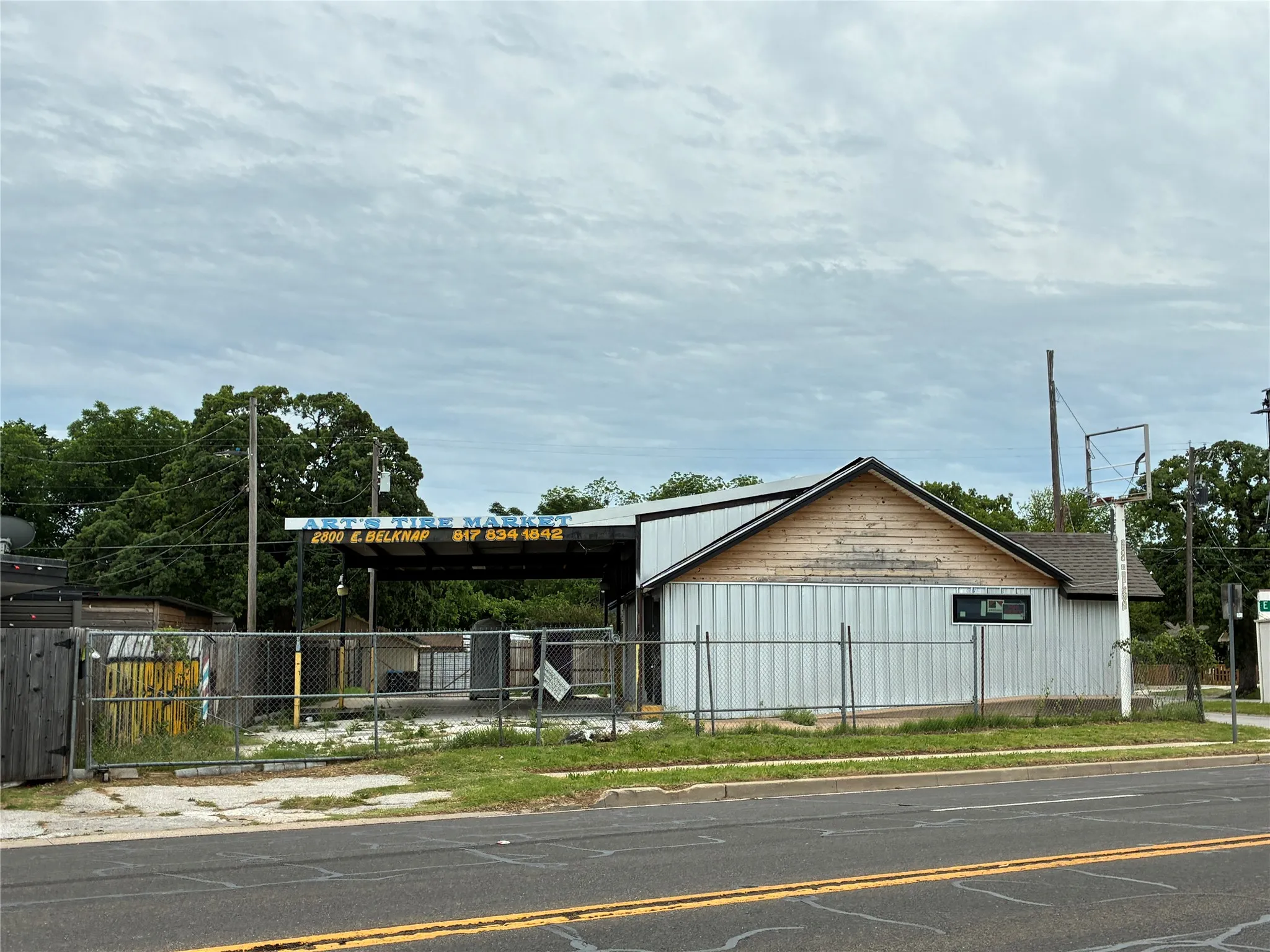 Business For Sale in Tarrant County , 2800 E Belknap, Fort Worth, Texas 76111, 0, 0, Garage spaces, 0 Sqft, built in 1918, Price $600,000, mls#21263956, Real Estate Agent in Fort Worth, Homes For Sale in Tarrant county, Homes For Sale in Fort Worth, Realtor in Fort Worth Texas, Real Estate Brokerage Independent Realty Texas, Luminita Cordes Realtor