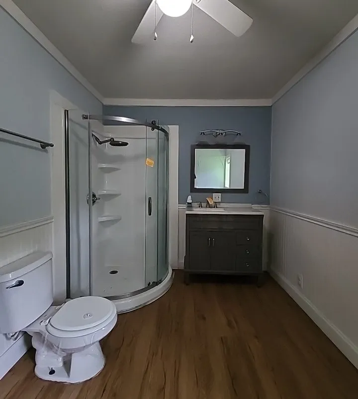 Single Family Residence For Sale in Johnson County , 218 S Buffalo Avenue, Cleburne, Texas 76033, 3 Bedroom, 2 Bathroom, Garage spaces, 1,510 Sqft, built in 1945, mls#21263744, Real Estate Agent in Cleburne, Homes For Sale in Johnson county, Homes For Sale in Cleburne, Realtor in Cleburne Texas, Real Estate Brokerage Independent Realty Texas, Luminita Cordes Realtor
