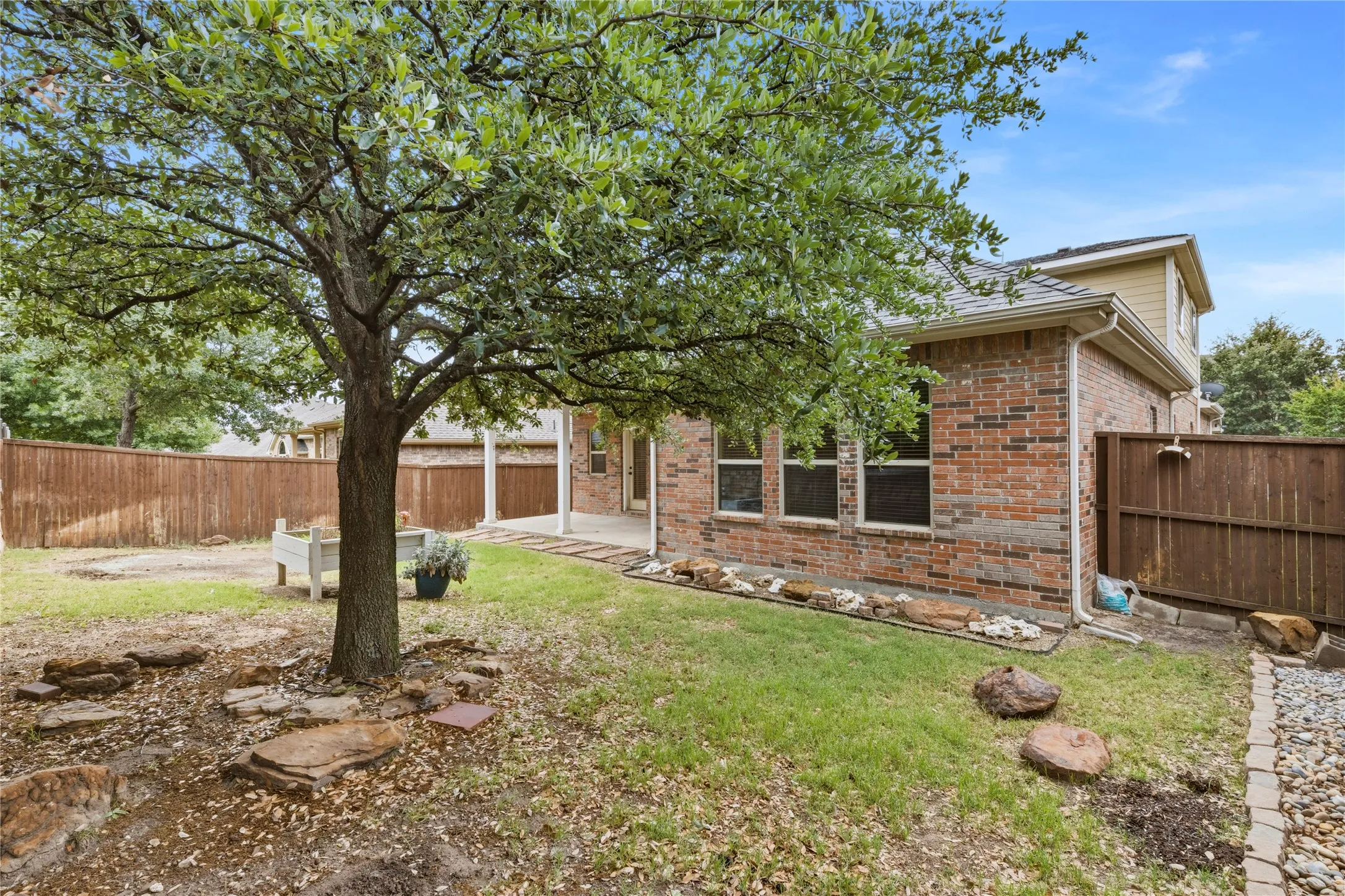 Single Family Residence For Sale in Collin County , 5900 Cranbrook Lane, Mc Kinney, Texas 75070, 5 Bedroom, 4 Bathroom, 2 Garage spaces, 3,012 Sqft, built in 2013, mls#21263768, Real Estate Agent in Mc Kinney, Homes For Sale in Collin county, Homes For Sale in Mc Kinney, Realtor in Mc Kinney Texas, Real Estate Brokerage Independent Realty Texas, Luminita Cordes Realtor