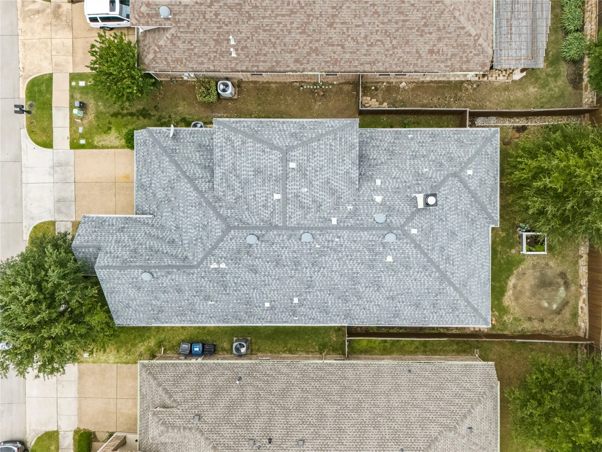 Single Family Residence For Sale in Collin County , 5900 Cranbrook Lane, Mc Kinney, Texas 75070, 5 Bedroom, 4 Bathroom, 2 Garage spaces, 3,012 Sqft, built in 2013, mls#21263768, Real Estate Agent in Mc Kinney, Homes For Sale in Collin county, Homes For Sale in Mc Kinney, Realtor in Mc Kinney Texas, Real Estate Brokerage Independent Realty Texas, Luminita Cordes Realtor