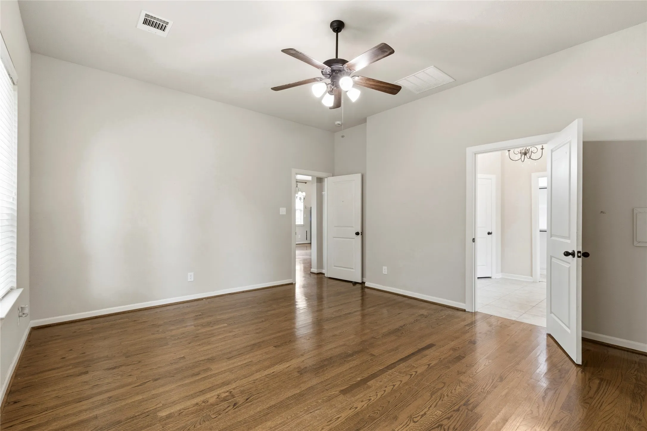 Single Family Residence For Sale in Collin County , 5900 Cranbrook Lane, Mc Kinney, Texas 75070, 5 Bedroom, 4 Bathroom, 2 Garage spaces, 3,012 Sqft, built in 2013, mls#21263768, Real Estate Agent in Mc Kinney, Homes For Sale in Collin county, Homes For Sale in Mc Kinney, Realtor in Mc Kinney Texas, Real Estate Brokerage Independent Realty Texas, Luminita Cordes Realtor