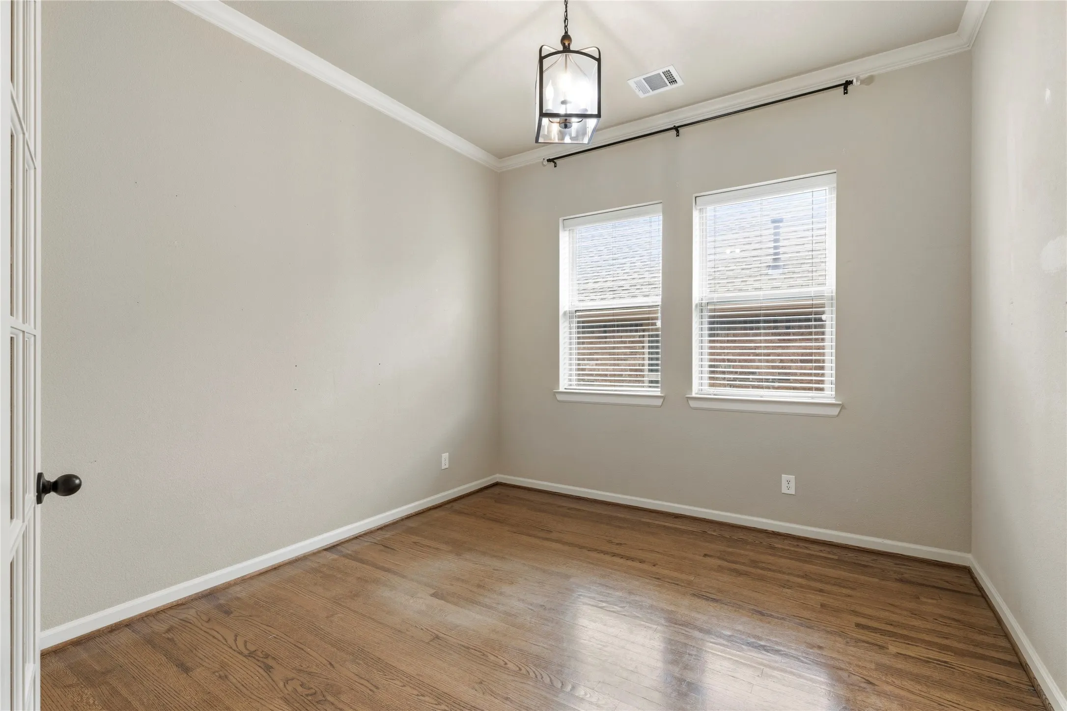 Single Family Residence For Sale in Collin County , 5900 Cranbrook Lane, Mc Kinney, Texas 75070, 5 Bedroom, 4 Bathroom, 2 Garage spaces, 3,012 Sqft, built in 2013, mls#21263768, Real Estate Agent in Mc Kinney, Homes For Sale in Collin county, Homes For Sale in Mc Kinney, Realtor in Mc Kinney Texas, Real Estate Brokerage Independent Realty Texas, Luminita Cordes Realtor