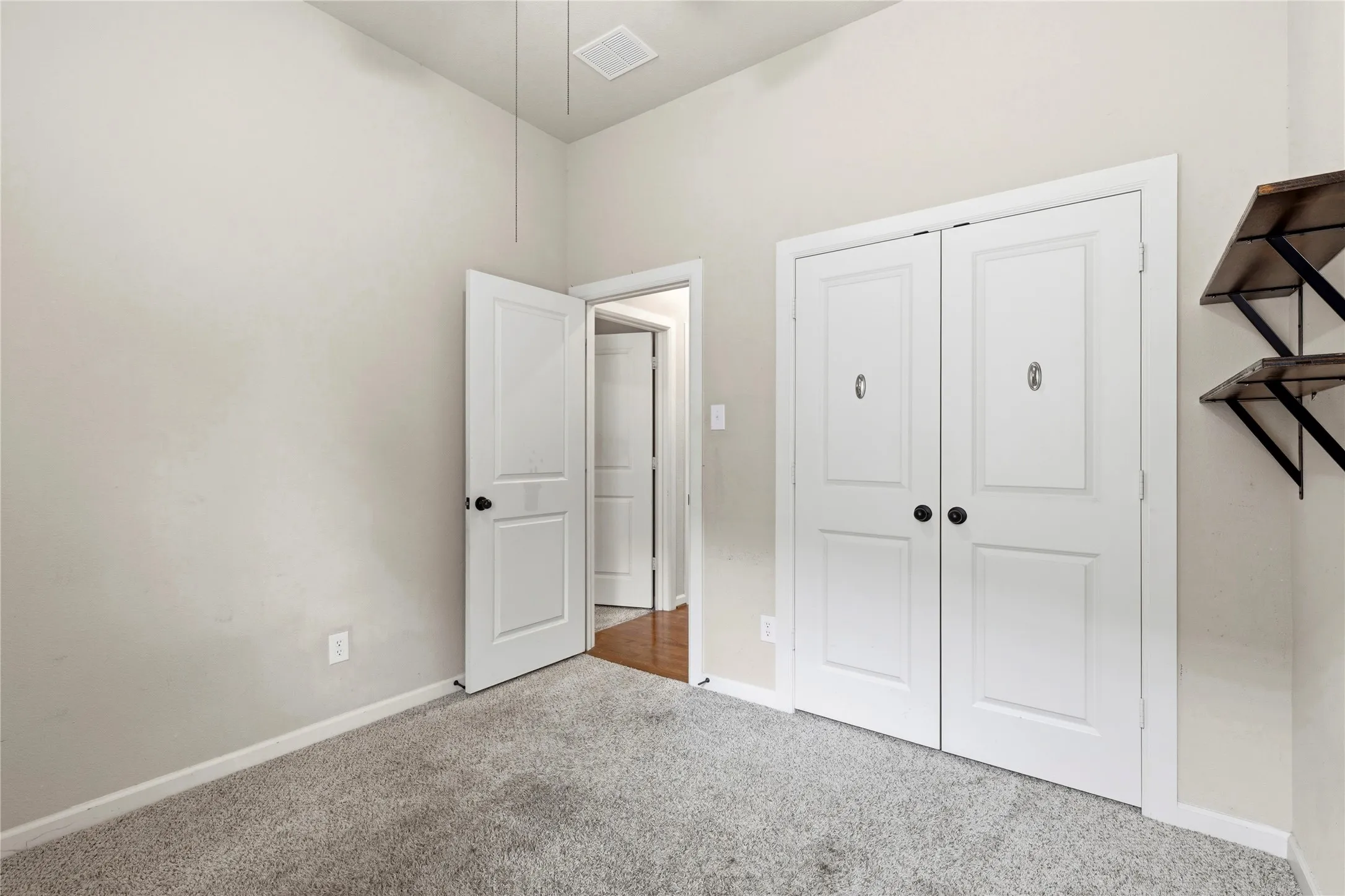 Single Family Residence For Sale in Collin County , 5900 Cranbrook Lane, Mc Kinney, Texas 75070, 5 Bedroom, 4 Bathroom, 2 Garage spaces, 3,012 Sqft, built in 2013, mls#21263768, Real Estate Agent in Mc Kinney, Homes For Sale in Collin county, Homes For Sale in Mc Kinney, Realtor in Mc Kinney Texas, Real Estate Brokerage Independent Realty Texas, Luminita Cordes Realtor