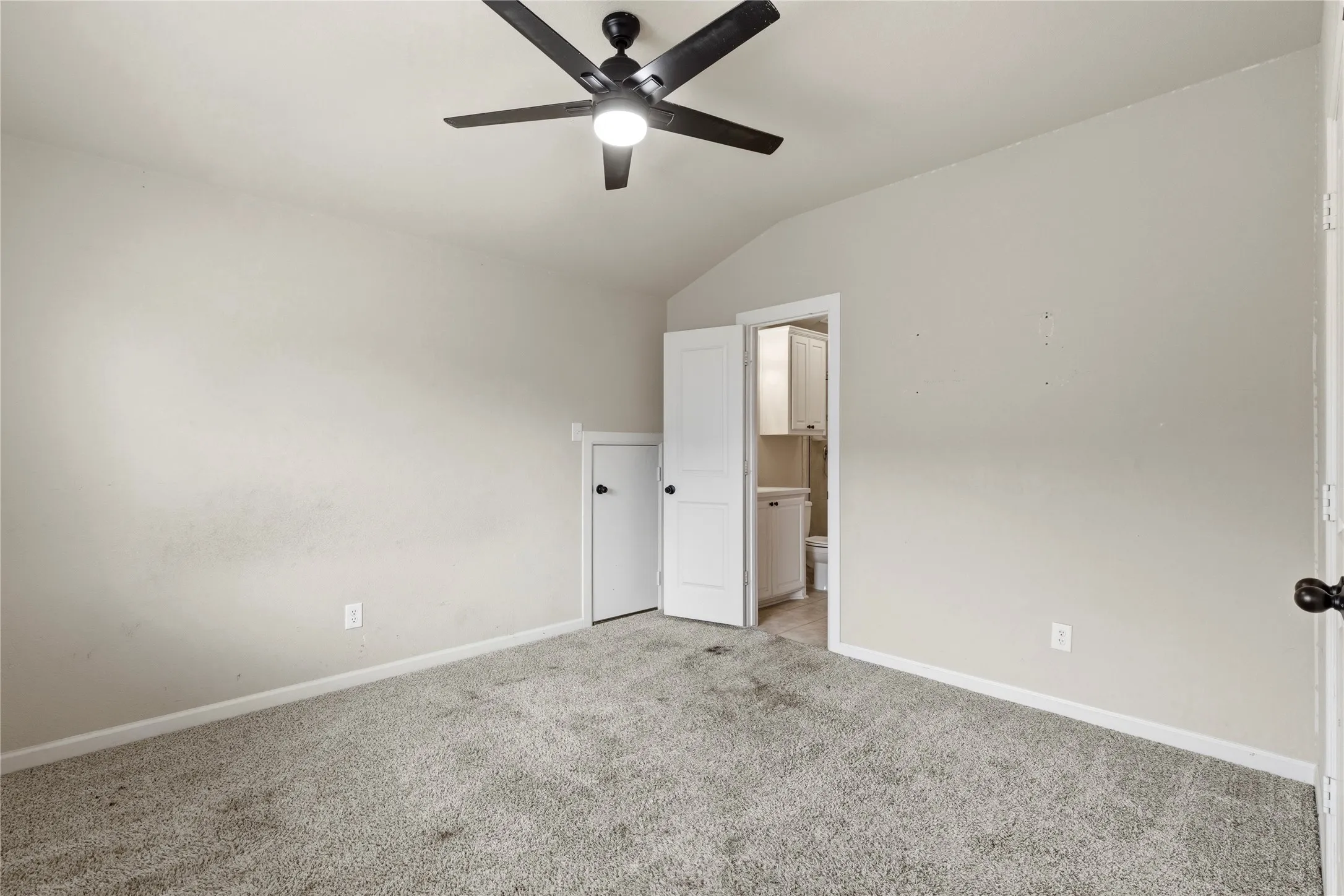 Single Family Residence For Sale in Collin County , 5900 Cranbrook Lane, Mc Kinney, Texas 75070, 5 Bedroom, 4 Bathroom, 2 Garage spaces, 3,012 Sqft, built in 2013, mls#21263768, Real Estate Agent in Mc Kinney, Homes For Sale in Collin county, Homes For Sale in Mc Kinney, Realtor in Mc Kinney Texas, Real Estate Brokerage Independent Realty Texas, Luminita Cordes Realtor