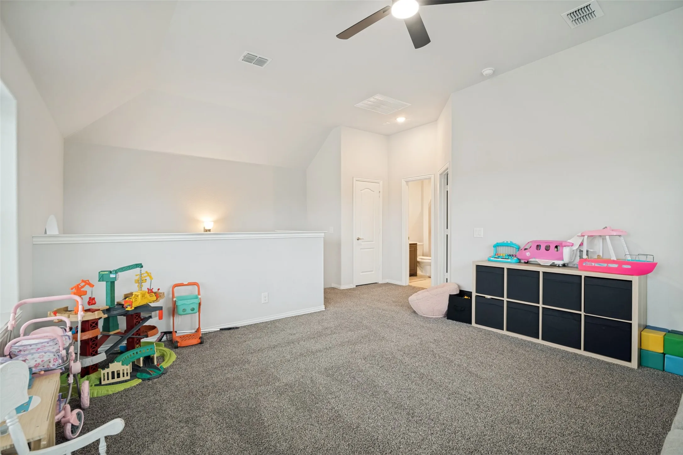 Single Family Residence For Sale in Kaufman County , 3608 Kimberly Court, Forney, Texas 75126, 4 Bedroom, 3 Bathroom, 2 Garage spaces, 2,745 Sqft, built in 2020, mls#21264049, Real Estate Agent in Forney, Homes For Sale in Kaufman county, Homes For Sale in Forney, Realtor in Forney Texas, Real Estate Brokerage Independent Realty Texas, Luminita Cordes Realtor