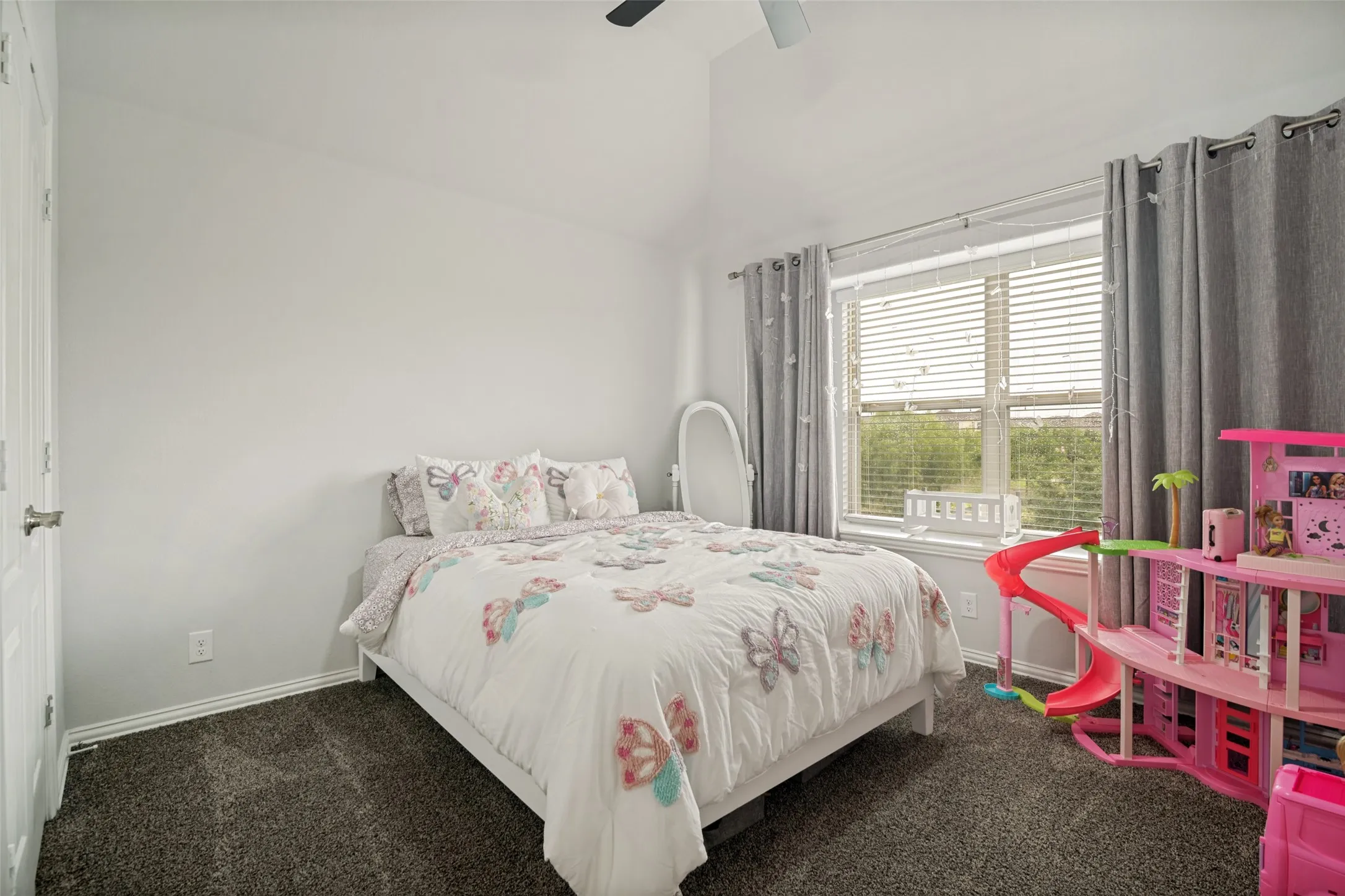 Single Family Residence For Sale in Kaufman County , 3608 Kimberly Court, Forney, Texas 75126, 4 Bedroom, 3 Bathroom, 2 Garage spaces, 2,745 Sqft, built in 2020, mls#21264049, Real Estate Agent in Forney, Homes For Sale in Kaufman county, Homes For Sale in Forney, Realtor in Forney Texas, Real Estate Brokerage Independent Realty Texas, Luminita Cordes Realtor