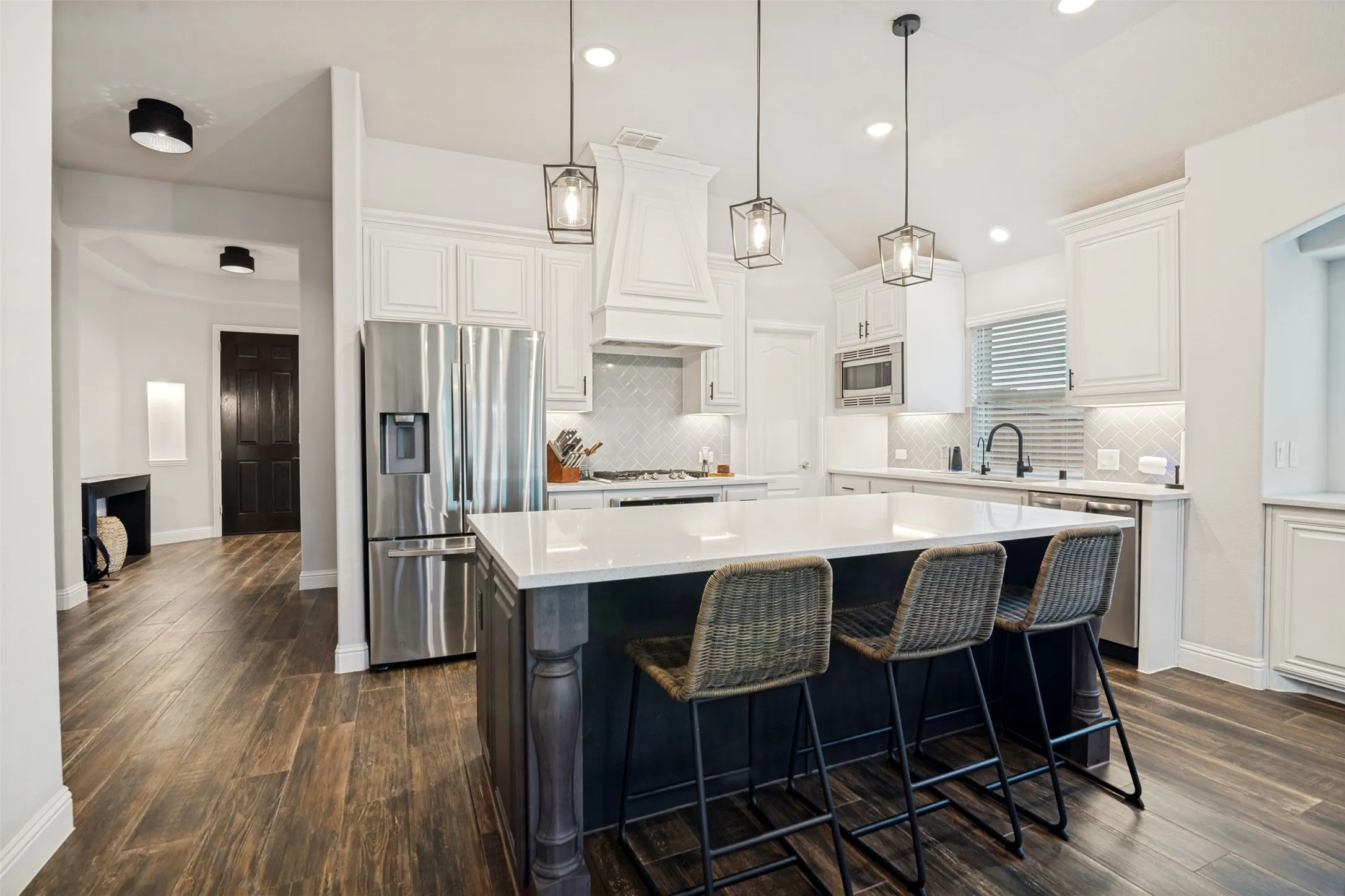 Single Family Residence For Sale in Kaufman County , 3608 Kimberly Court, Forney, Texas 75126, 4 Bedroom, 3 Bathroom, 2 Garage spaces, 2,745 Sqft, built in 2020, mls#21264049, Real Estate Agent in Forney, Homes For Sale in Kaufman county, Homes For Sale in Forney, Realtor in Forney Texas, Real Estate Brokerage Independent Realty Texas, Luminita Cordes Realtor