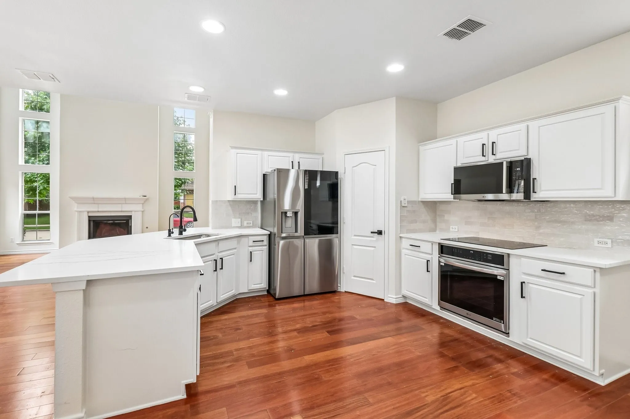 Single Family Residence For Sale in Dallas County , 526 Archer Drive, Coppell, Texas 75019, 3 Bedroom, 3 Bathroom, 2 Garage spaces, 2,200 Sqft, built in 2000, mls#21261701, Real Estate Agent in Coppell, Homes For Sale in Dallas county, Homes For Sale in Coppell, Realtor in Coppell Texas, Real Estate Brokerage Independent Realty Texas, Luminita Cordes Realtor