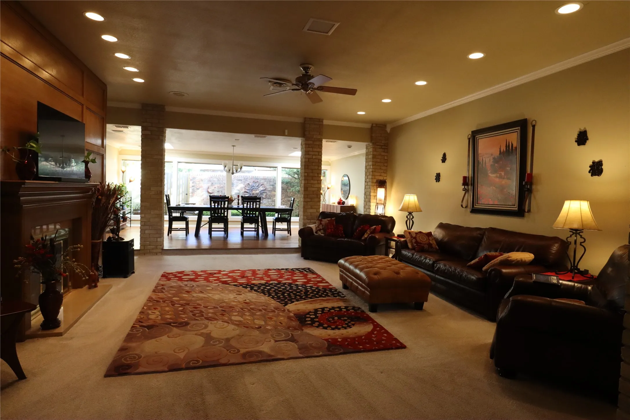 Single Family Residence For Sale in Tarrant County , 5421 Benbridge Drive, Fort Worth, Texas 76107, 4 Bedrooms, 4 Bathrooms, 2 Garage spaces, 4,102 Sqft, built in 1977, Price $925,000, mls#21264130, Real Estate Agent in Fort Worth, Homes For Sale in Tarrant county, Homes For Sale in Fort Worth, Realtor in Fort Worth Texas, Real Estate Brokerage Independent Realty Texas, Luminita Cordes Realtor