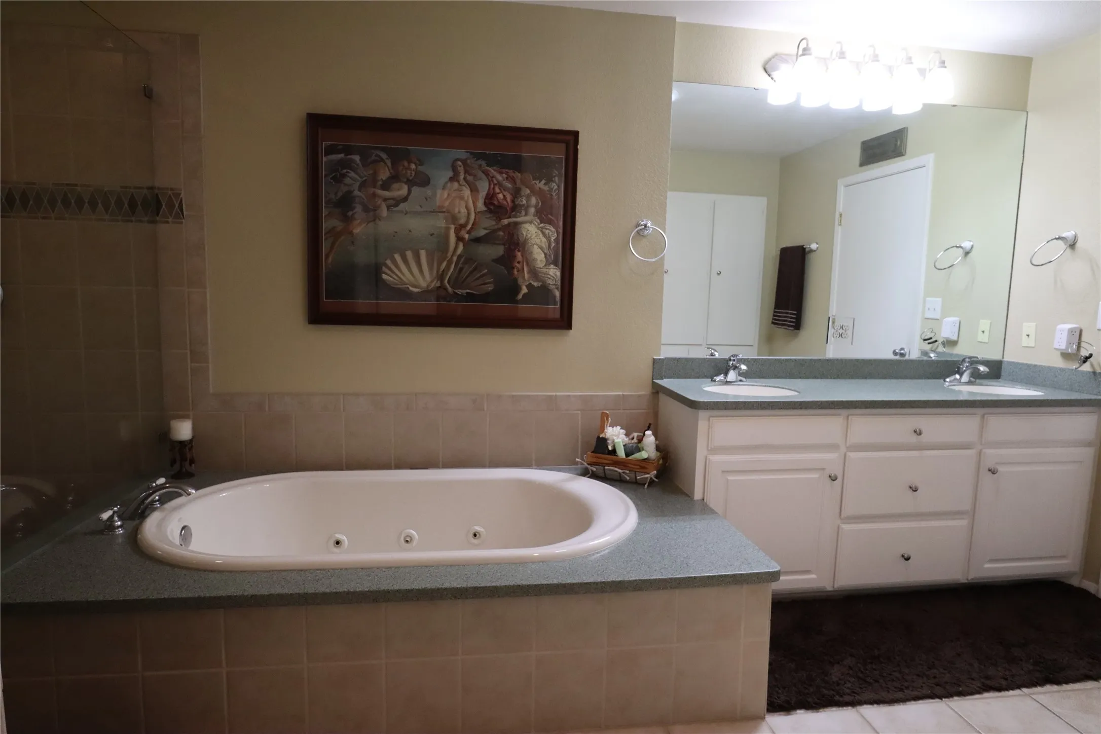 Single Family Residence For Sale in Tarrant County , 5421 Benbridge Drive, Fort Worth, Texas 76107, 4 Bedrooms, 4 Bathrooms, 2 Garage spaces, 4,102 Sqft, built in 1977, Price $925,000, mls#21264130, Real Estate Agent in Fort Worth, Homes For Sale in Tarrant county, Homes For Sale in Fort Worth, Realtor in Fort Worth Texas, Real Estate Brokerage Independent Realty Texas, Luminita Cordes Realtor