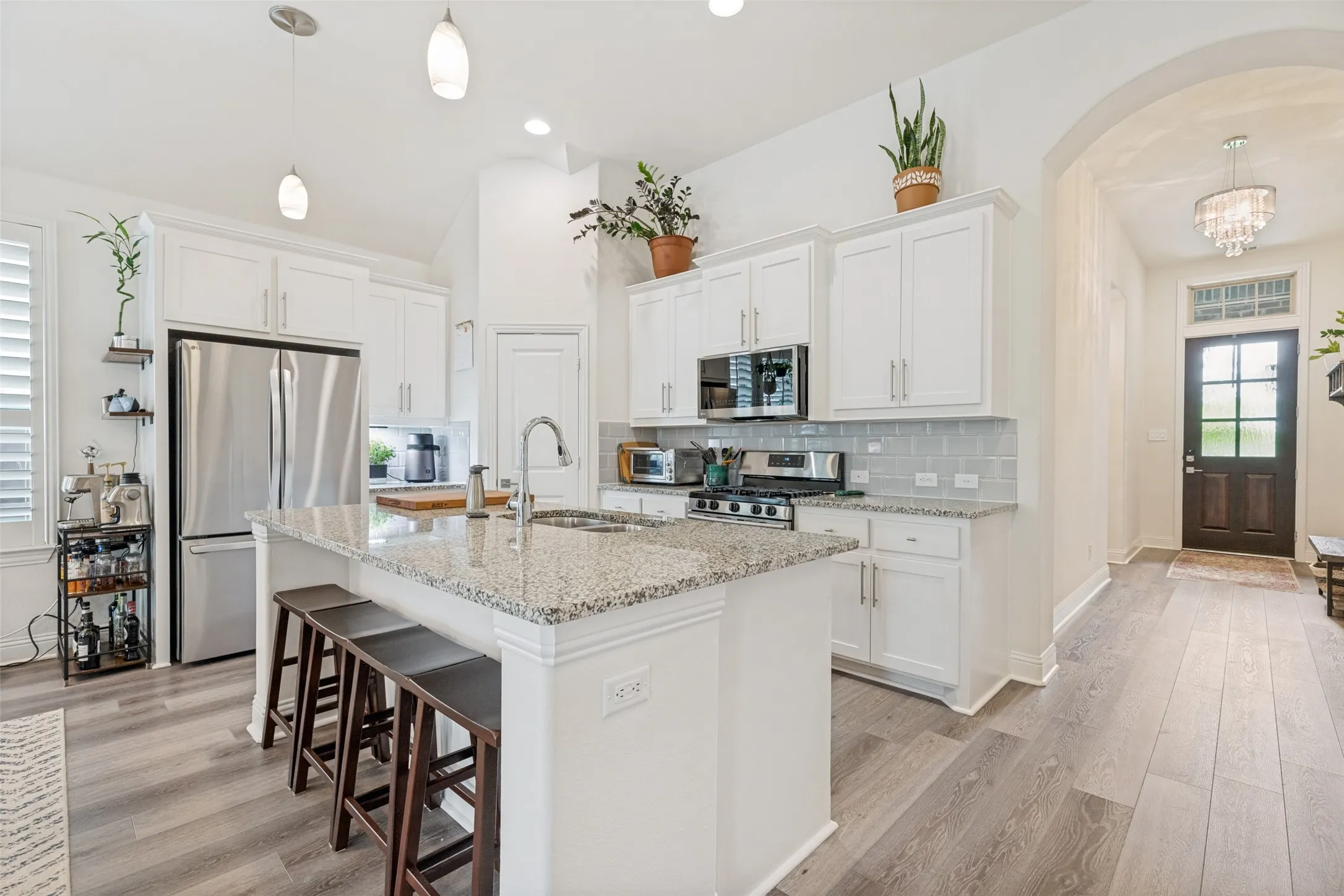 Single Family Residence For Sale in Denton County , 15805 Canyon Ridge, Prosper, Texas 75078, 4 Bedroom, 3 Bathroom, 2 Garage spaces, 2,049 Sqft, built in 2016, mls#21262548, Real Estate Agent in Prosper, Homes For Sale in Denton county, Homes For Sale in Prosper, Realtor in Prosper Texas, Real Estate Brokerage Independent Realty Texas, Luminita Cordes Realtor