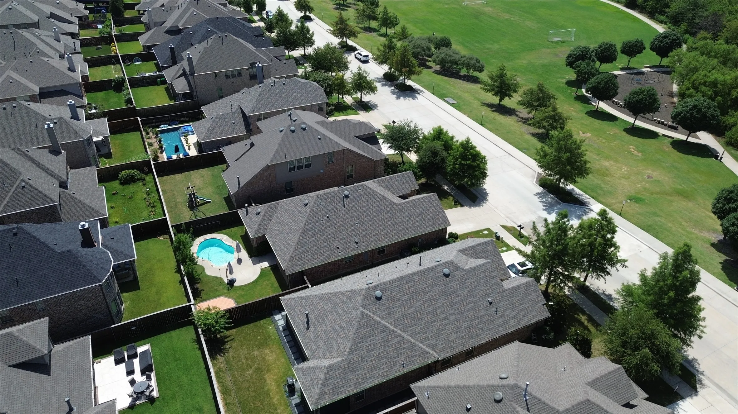 Single Family Residence For Sale in Denton County , 15805 Canyon Ridge, Prosper, Texas 75078, 4 Bedroom, 3 Bathroom, 2 Garage spaces, 2,049 Sqft, built in 2016, mls#21262548, Real Estate Agent in Prosper, Homes For Sale in Denton county, Homes For Sale in Prosper, Realtor in Prosper Texas, Real Estate Brokerage Independent Realty Texas, Luminita Cordes Realtor
