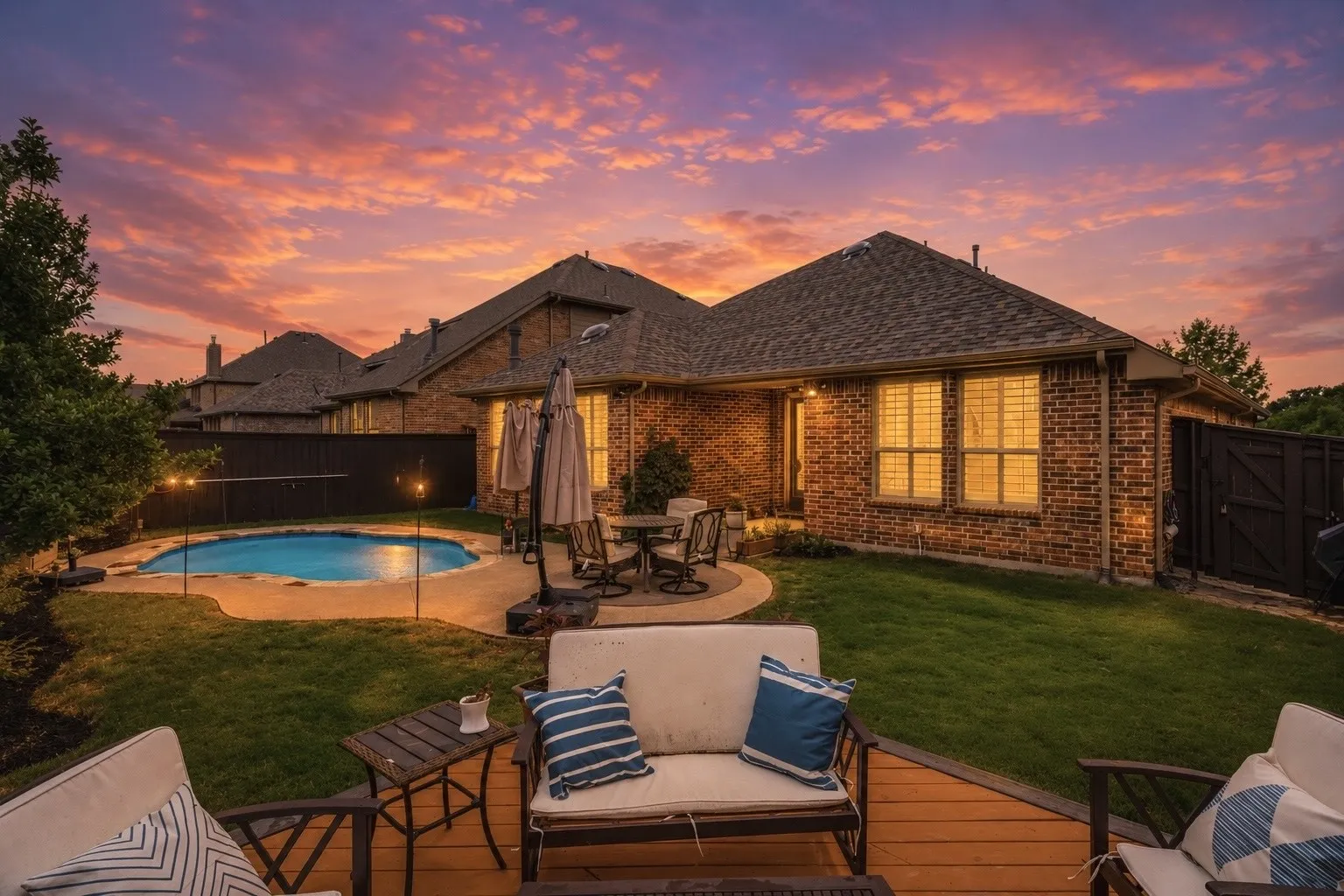 Single Family Residence For Sale in Denton County , 15805 Canyon Ridge, Prosper, Texas 75078, 4 Bedroom, 3 Bathroom, 2 Garage spaces, 2,049 Sqft, built in 2016, mls#21262548, Real Estate Agent in Prosper, Homes For Sale in Denton county, Homes For Sale in Prosper, Realtor in Prosper Texas, Real Estate Brokerage Independent Realty Texas, Luminita Cordes Realtor