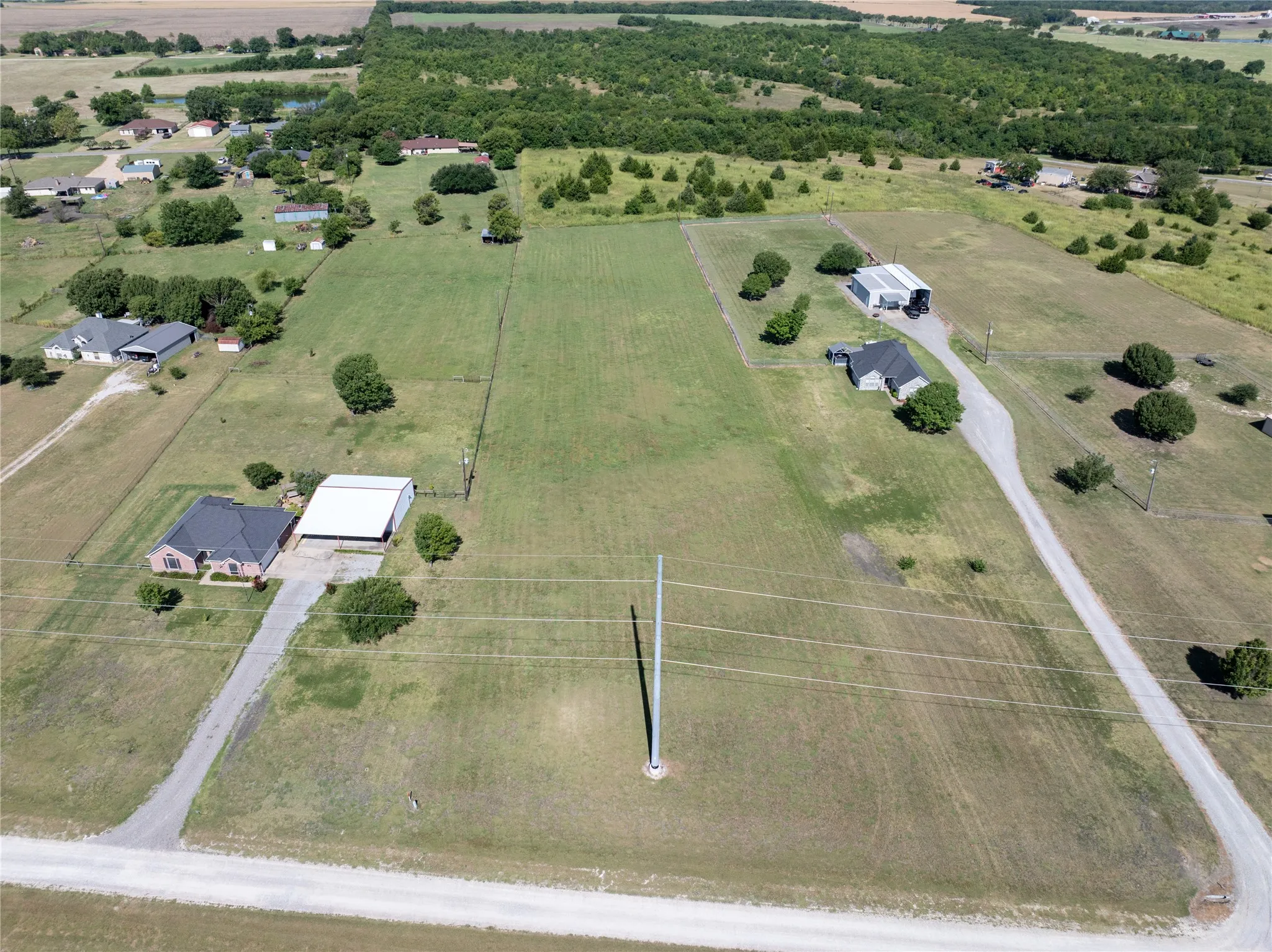 Unimproved Land For Sale in Grayson County , 0000 MIDWAY ACRES Drive, Howe, Texas 75459, 0, 0, Garage spaces, 0 Sqft, built in 0, mls#21233462, Real Estate Agent in Howe, Homes For Sale in Grayson county, Homes For Sale in Howe, Realtor in Howe Texas, Real Estate Brokerage Independent Realty Texas, Luminita Cordes Realtor