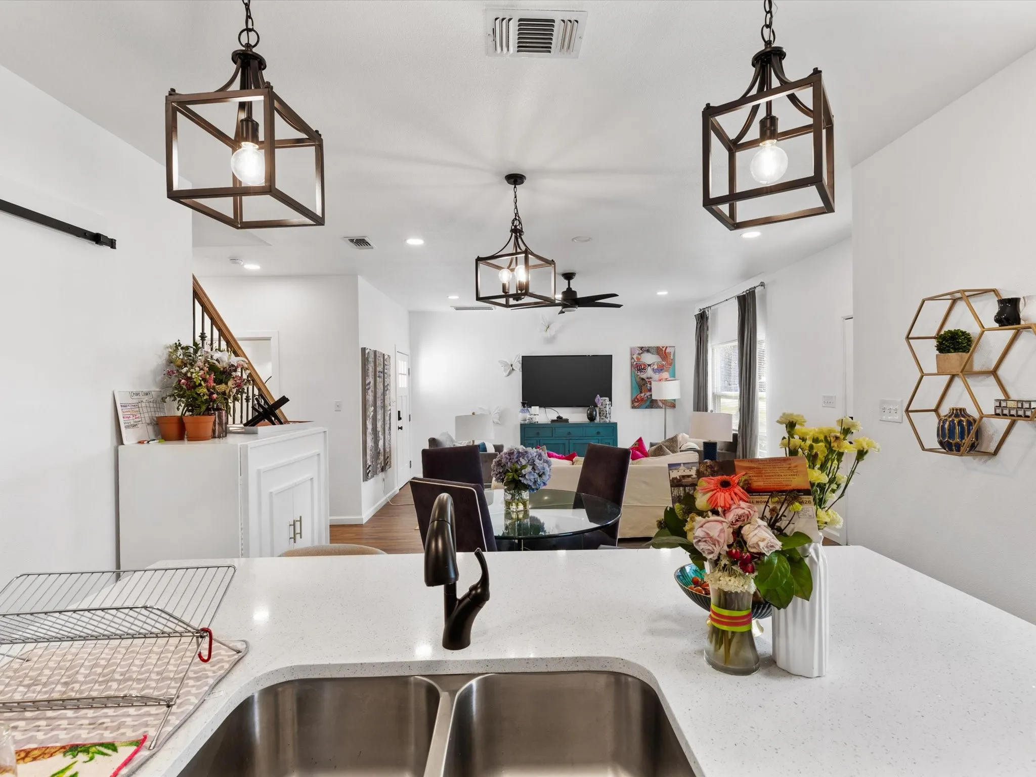 Single Family Residence For Rent in Tarrant County , 3517 Mission Street, Fort Worth, Texas 76109, 4 Bedroom, 5 Bathroom, Garage spaces, 2,760 Sqft, built in 2022, mls#21259956, Real Estate Agent in Fort Worth, Homes For Rent in Tarrant county, Homes For Rent in Fort Worth, Realtor in Fort Worth Texas, Real Estate Brokerage Independent Realty Texas, Luminita Cordes Realtor