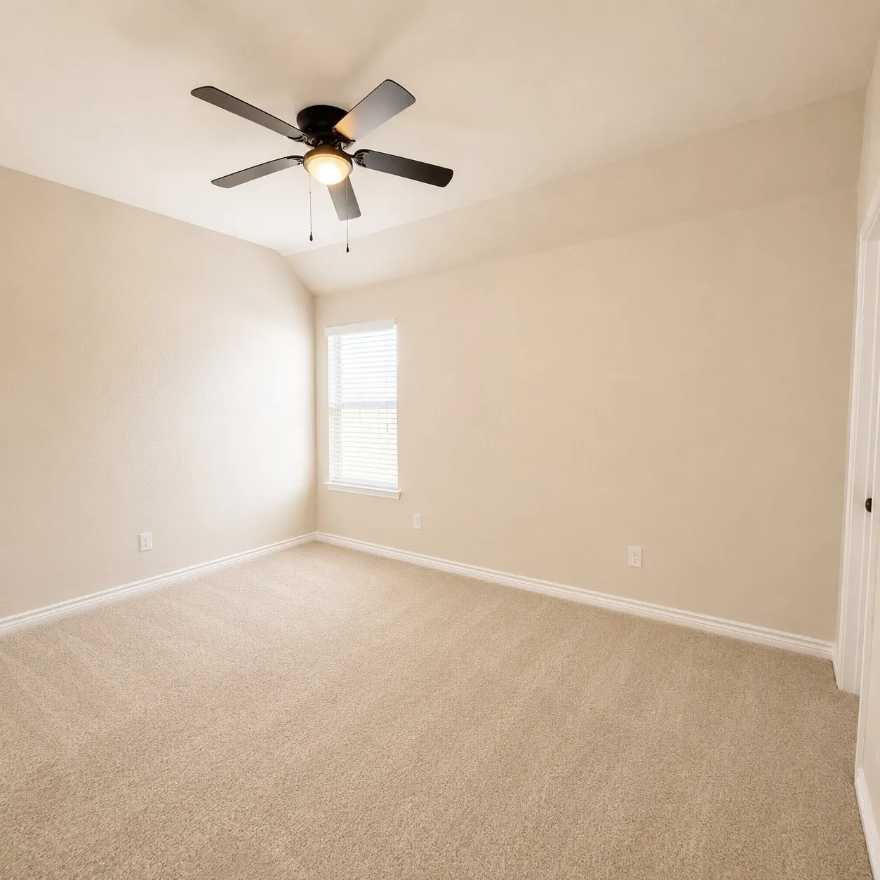 Single Family Residence For Sale in Tarrant County , 8416 Whistling Duck Drive, Fort Worth, Texas 76118, 4 Bedrooms, 3 Bathrooms, 2 Garage spaces, 3,543 Sqft, built in 2013, Price $569,990, mls#21258655, Real Estate Agent in Fort Worth, Homes For Sale in Tarrant county, Homes For Sale in Fort Worth, Realtor in Fort Worth Texas, Real Estate Brokerage Independent Realty Texas, Luminita Cordes Realtor