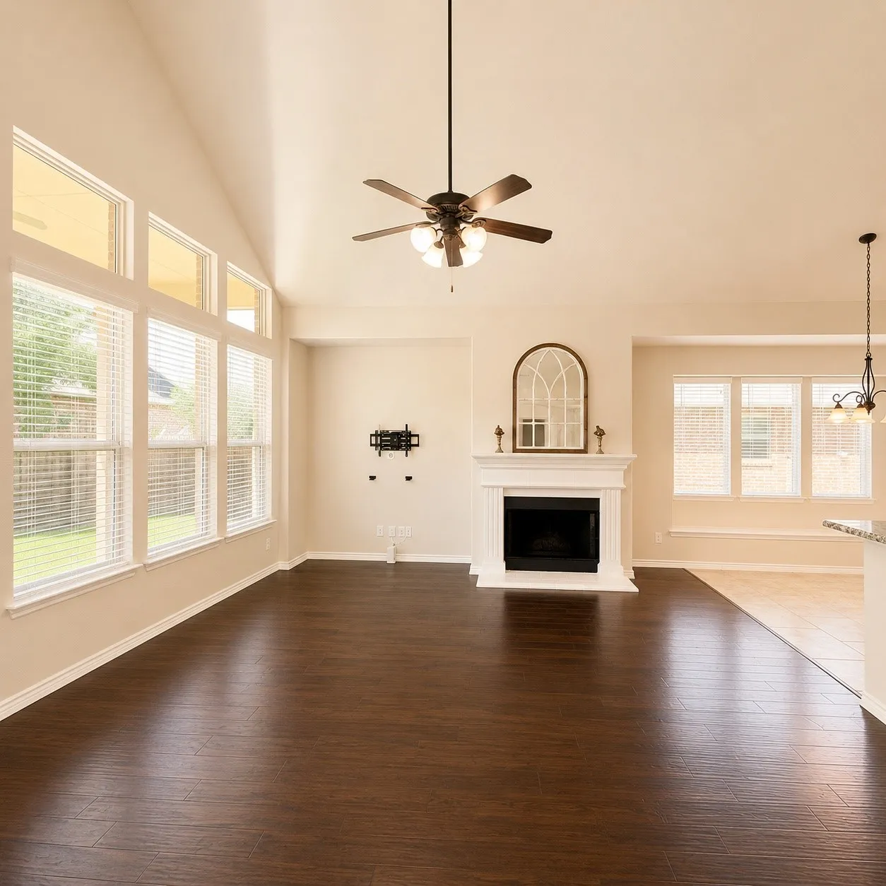 Single Family Residence For Sale in Tarrant County , 8416 Whistling Duck Drive, Fort Worth, Texas 76118, 4 Bedrooms, 3 Bathrooms, 2 Garage spaces, 3,543 Sqft, built in 2013, Price $569,990, mls#21258655, Real Estate Agent in Fort Worth, Homes For Sale in Tarrant county, Homes For Sale in Fort Worth, Realtor in Fort Worth Texas, Real Estate Brokerage Independent Realty Texas, Luminita Cordes Realtor