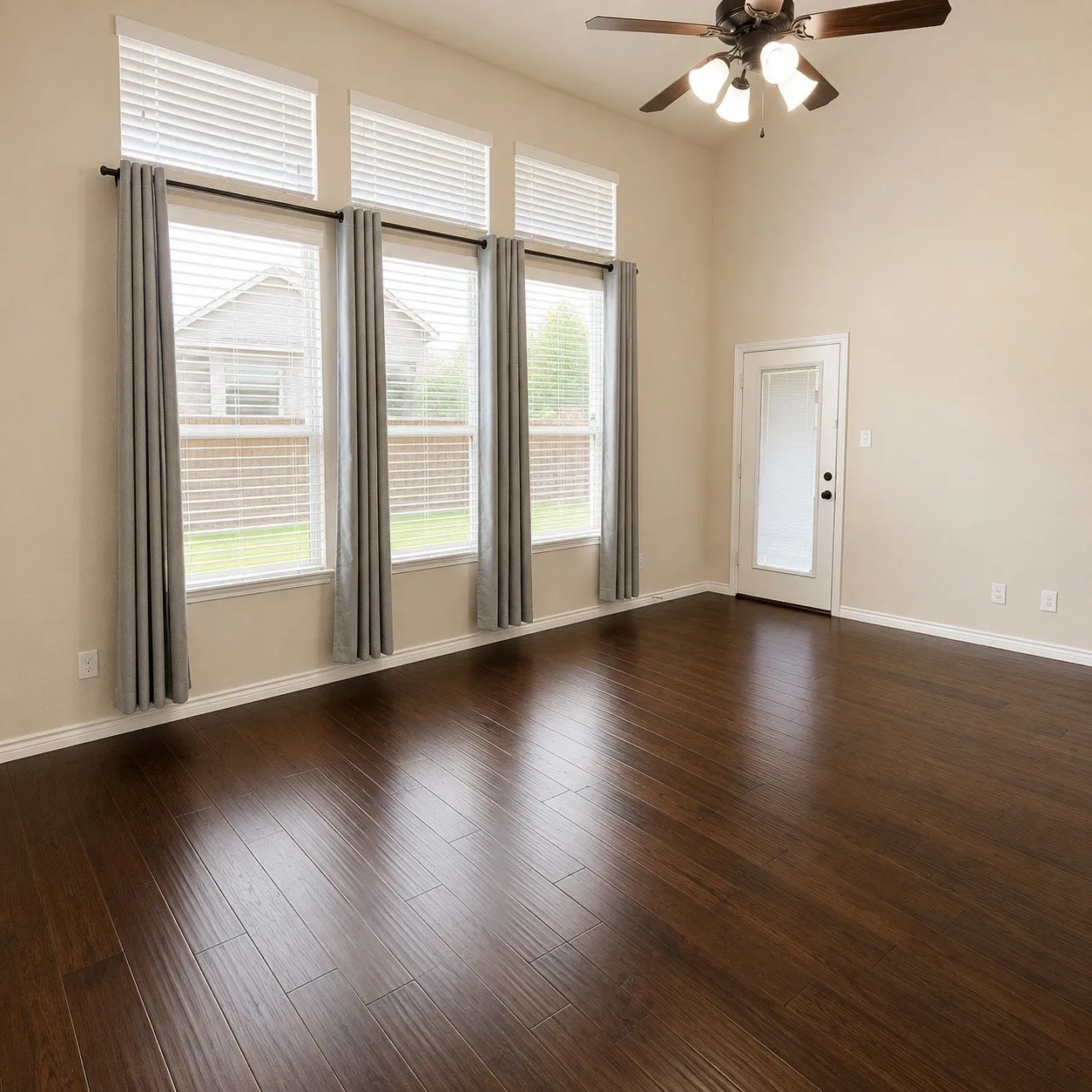 Single Family Residence For Sale in Tarrant County , 8416 Whistling Duck Drive, Fort Worth, Texas 76118, 4 Bedrooms, 3 Bathrooms, 2 Garage spaces, 3,543 Sqft, built in 2013, Price $569,990, mls#21258655, Real Estate Agent in Fort Worth, Homes For Sale in Tarrant county, Homes For Sale in Fort Worth, Realtor in Fort Worth Texas, Real Estate Brokerage Independent Realty Texas, Luminita Cordes Realtor