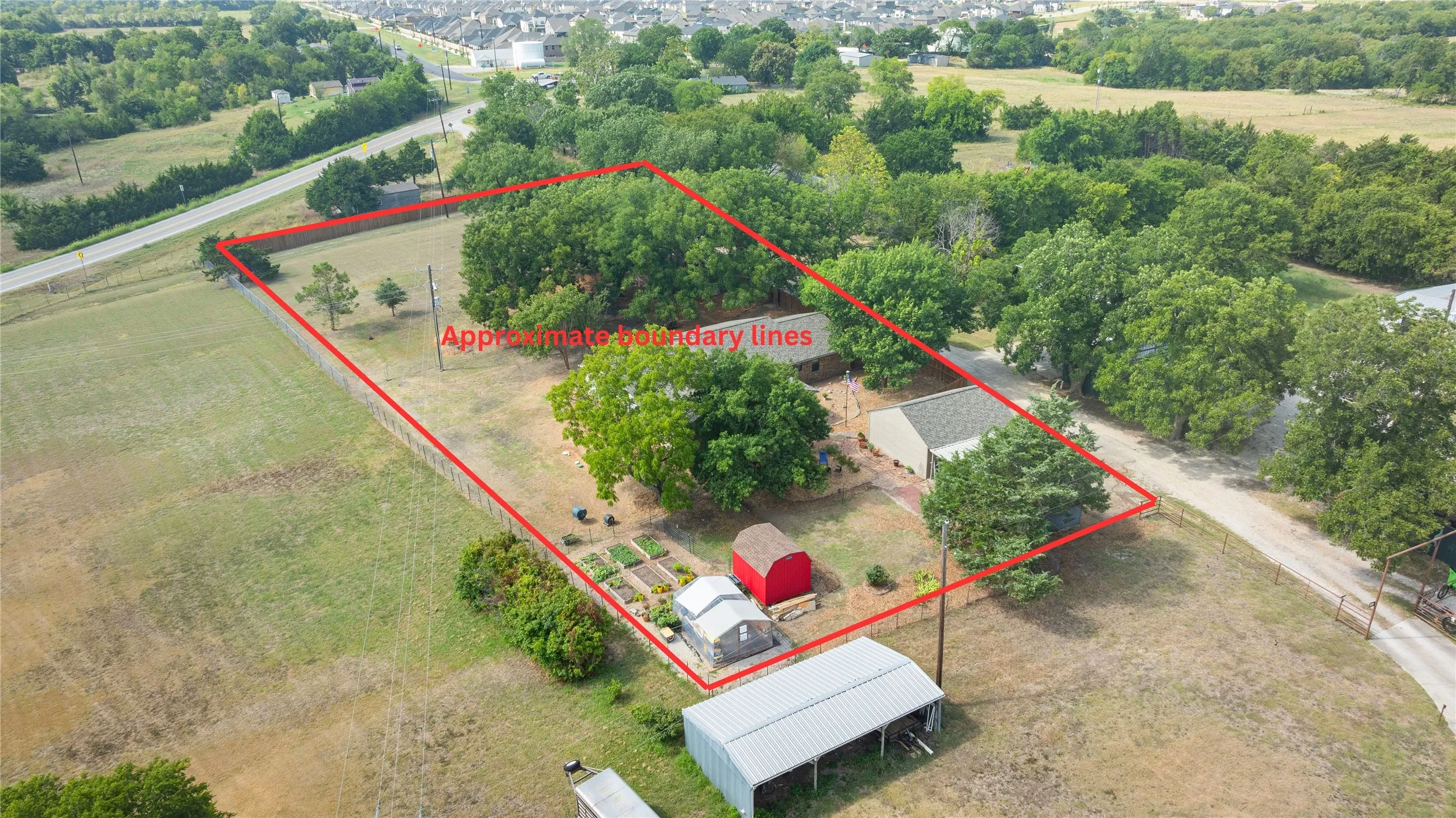 Single Family Residence For Sale in Collin County , 4142 County Road 1001, Mc Kinney, Texas 75071, 4 Bedroom, 3 Bathroom, 2 Garage spaces, 2,560 Sqft, built in 1982, mls#21263845, Real Estate Agent in Mc Kinney, Homes For Sale in Collin county, Homes For Sale in Mc Kinney, Realtor in Mc Kinney Texas, Real Estate Brokerage Independent Realty Texas, Luminita Cordes Realtor