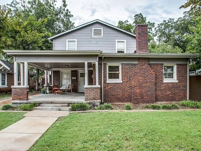 Duplex For Rent in Dallas County , 407 S Windomere Avenue B, Dallas, Texas 75208, 3 Bedroom, 2 Bathroom, Garage spaces, 1,567 Sqft, built in 1925, mls#21263853, Real Estate Agent in Dallas, Homes For Rent in Dallas county, Homes For Rent in Dallas, Realtor in Dallas Texas, Real Estate Brokerage Independent Realty Texas, Luminita Cordes Realtor