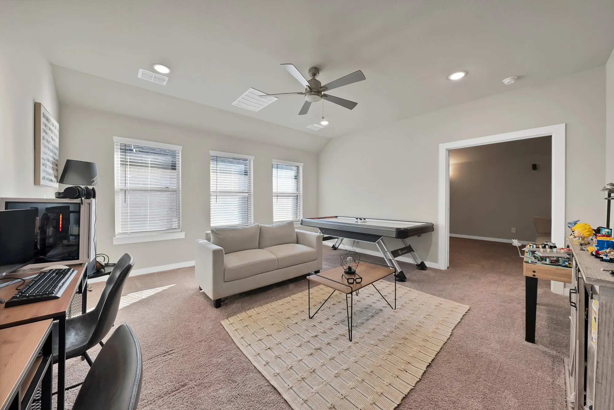 Single Family Residence For Sale in Collin County , 449 Beechwood Drive, Lavon, Texas 75166, 6 Bedroom, 4 Bathroom, Garage spaces, 4,383 Sqft, built in 2021, mls#21264198, Real Estate Agent in Lavon, Homes For Sale in Collin county, Homes For Sale in Lavon, Realtor in Lavon Texas, Real Estate Brokerage Independent Realty Texas, Luminita Cordes Realtor