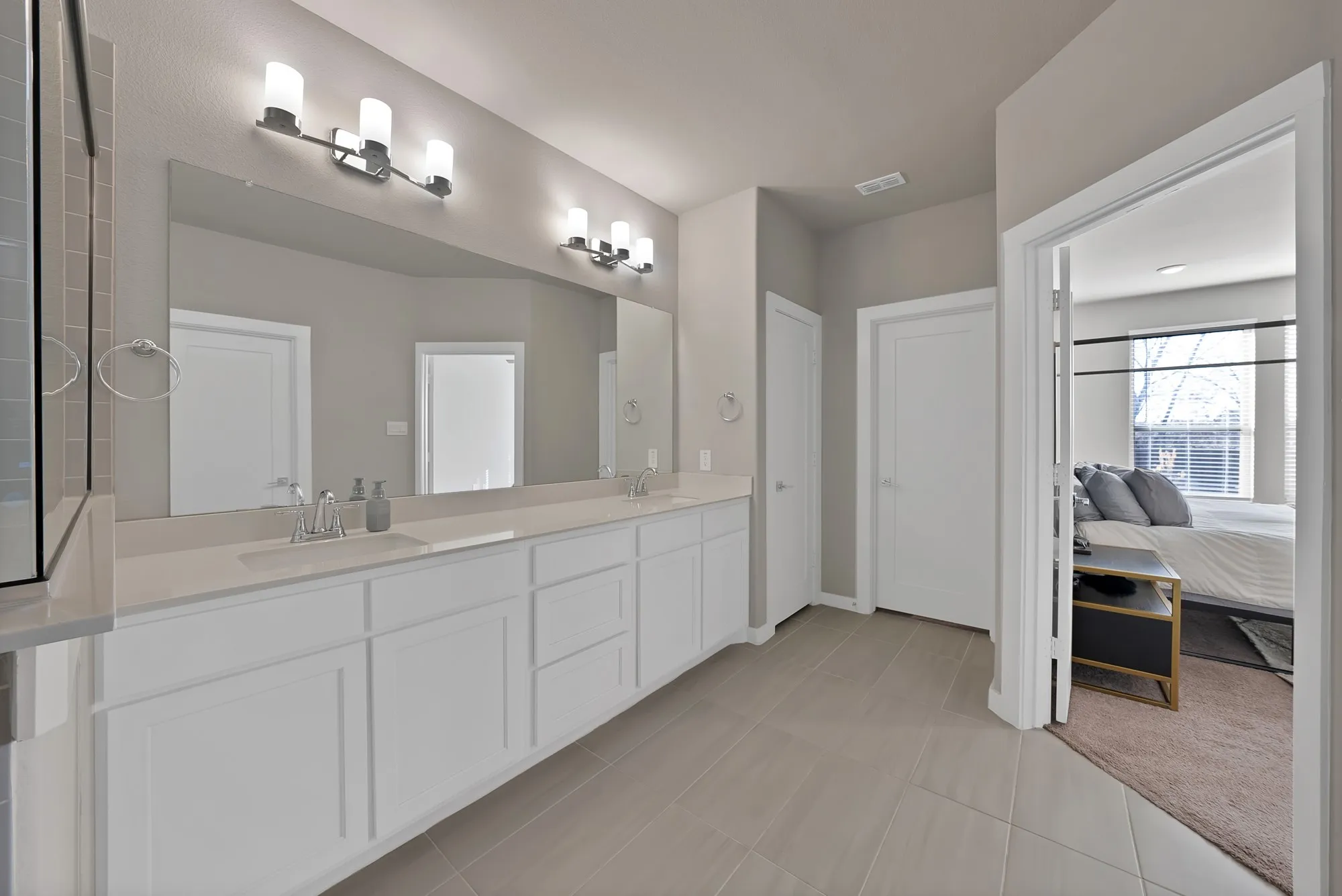 Single Family Residence For Sale in Collin County , 449 Beechwood Drive, Lavon, Texas 75166, 6 Bedroom, 4 Bathroom, Garage spaces, 4,383 Sqft, built in 2021, mls#21264198, Real Estate Agent in Lavon, Homes For Sale in Collin county, Homes For Sale in Lavon, Realtor in Lavon Texas, Real Estate Brokerage Independent Realty Texas, Luminita Cordes Realtor