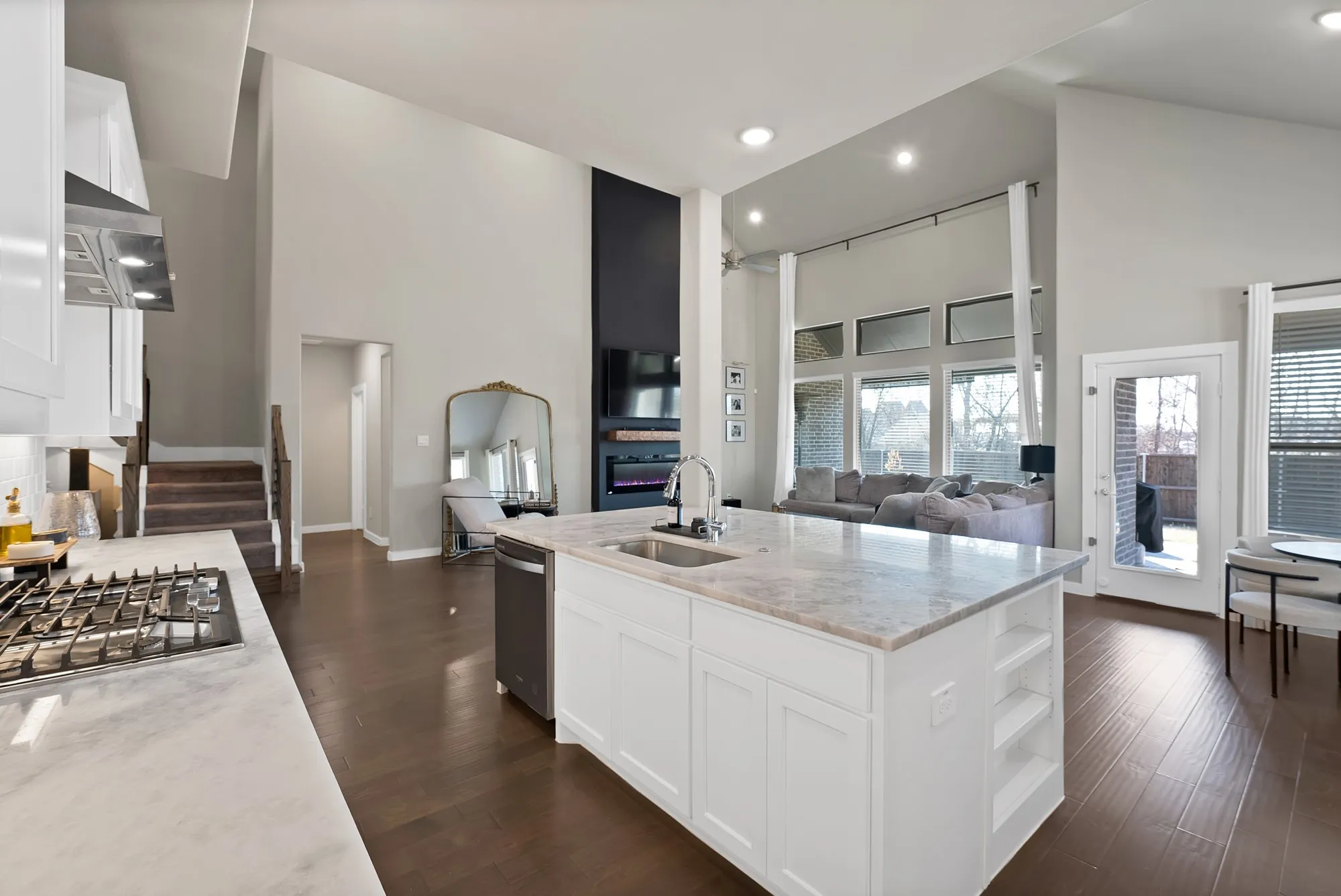 Single Family Residence For Sale in Collin County , 449 Beechwood Drive, Lavon, Texas 75166, 6 Bedroom, 4 Bathroom, Garage spaces, 4,383 Sqft, built in 2021, mls#21264198, Real Estate Agent in Lavon, Homes For Sale in Collin county, Homes For Sale in Lavon, Realtor in Lavon Texas, Real Estate Brokerage Independent Realty Texas, Luminita Cordes Realtor