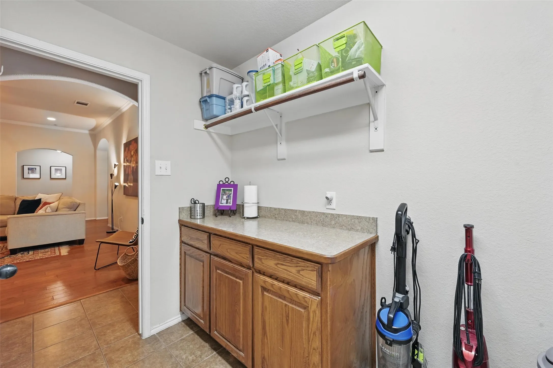 Single Family Residence For Sale in Johnson County , 931 White Marlin Drive, Burleson, Texas 76028, 4 Bedroom, 3 Bathroom, 3 Garage spaces, 2,376 Sqft, built in 2008, mls#21263932, Real Estate Agent in Burleson, Homes For Sale in Johnson county, Homes For Sale in Burleson, Realtor in Burleson Texas, Real Estate Brokerage Independent Realty Texas, Luminita Cordes Realtor