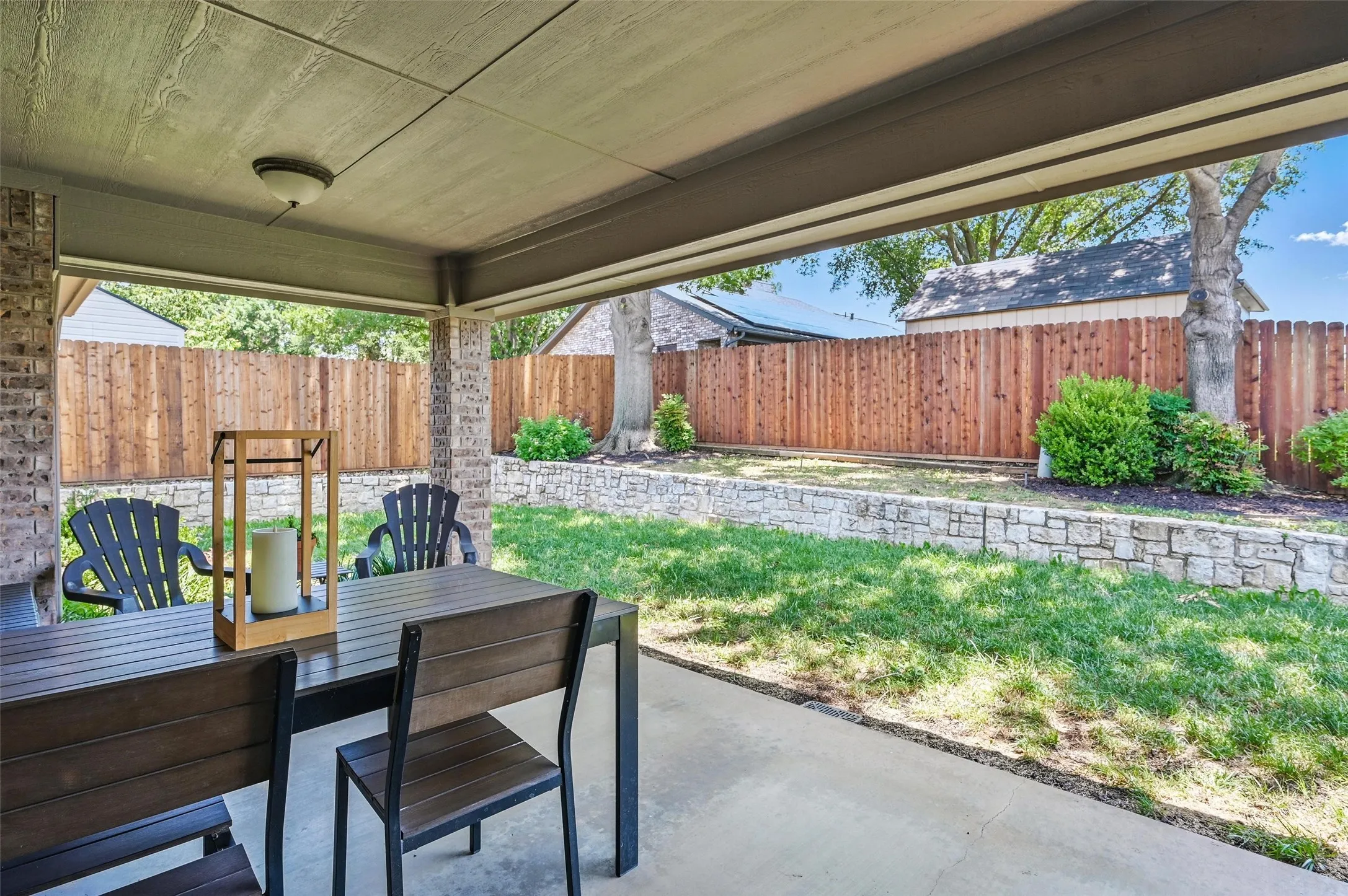 Single Family Residence For Sale in Johnson County , 931 White Marlin Drive, Burleson, Texas 76028, 4 Bedroom, 3 Bathroom, 3 Garage spaces, 2,376 Sqft, built in 2008, mls#21263932, Real Estate Agent in Burleson, Homes For Sale in Johnson county, Homes For Sale in Burleson, Realtor in Burleson Texas, Real Estate Brokerage Independent Realty Texas, Luminita Cordes Realtor