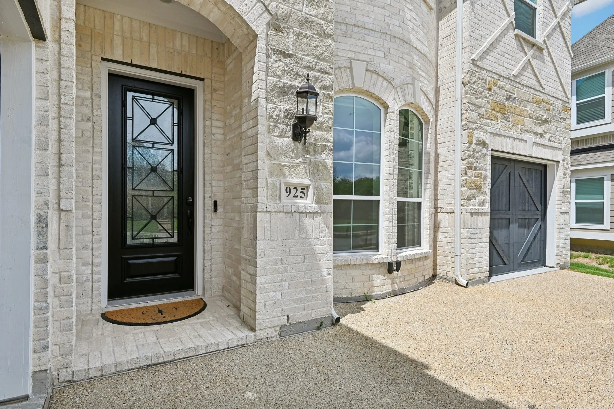 Single Family Residence For Sale in Denton County , 925 Oglethorpe Lane, Savannah, Texas 76227, 5 Bedrooms, 4 Bathrooms, 3 Garage spaces, 3,826 Sqft, built in 2023, Price $799,990, mls#21257308, Real Estate Agent in Savannah, Homes For Sale in Denton county, Homes For Sale in Savannah, Realtor in Savannah Texas, Real Estate Brokerage Independent Realty Texas, Luminita Cordes Realtor