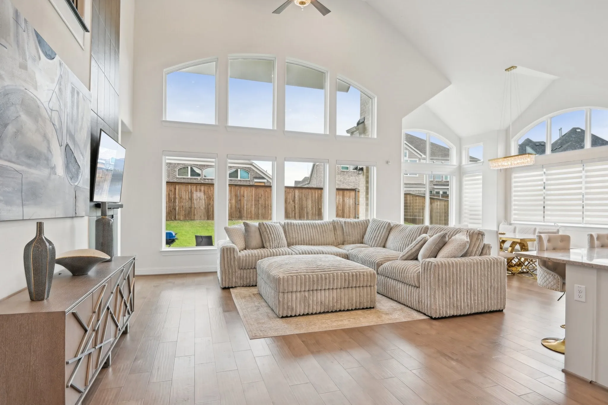Single Family Residence For Sale in Denton County , 925 Oglethorpe Lane, Savannah, Texas 76227, 5 Bedrooms, 4 Bathrooms, 3 Garage spaces, 3,826 Sqft, built in 2023, Price $799,990, mls#21257308, Real Estate Agent in Savannah, Homes For Sale in Denton county, Homes For Sale in Savannah, Realtor in Savannah Texas, Real Estate Brokerage Independent Realty Texas, Luminita Cordes Realtor
