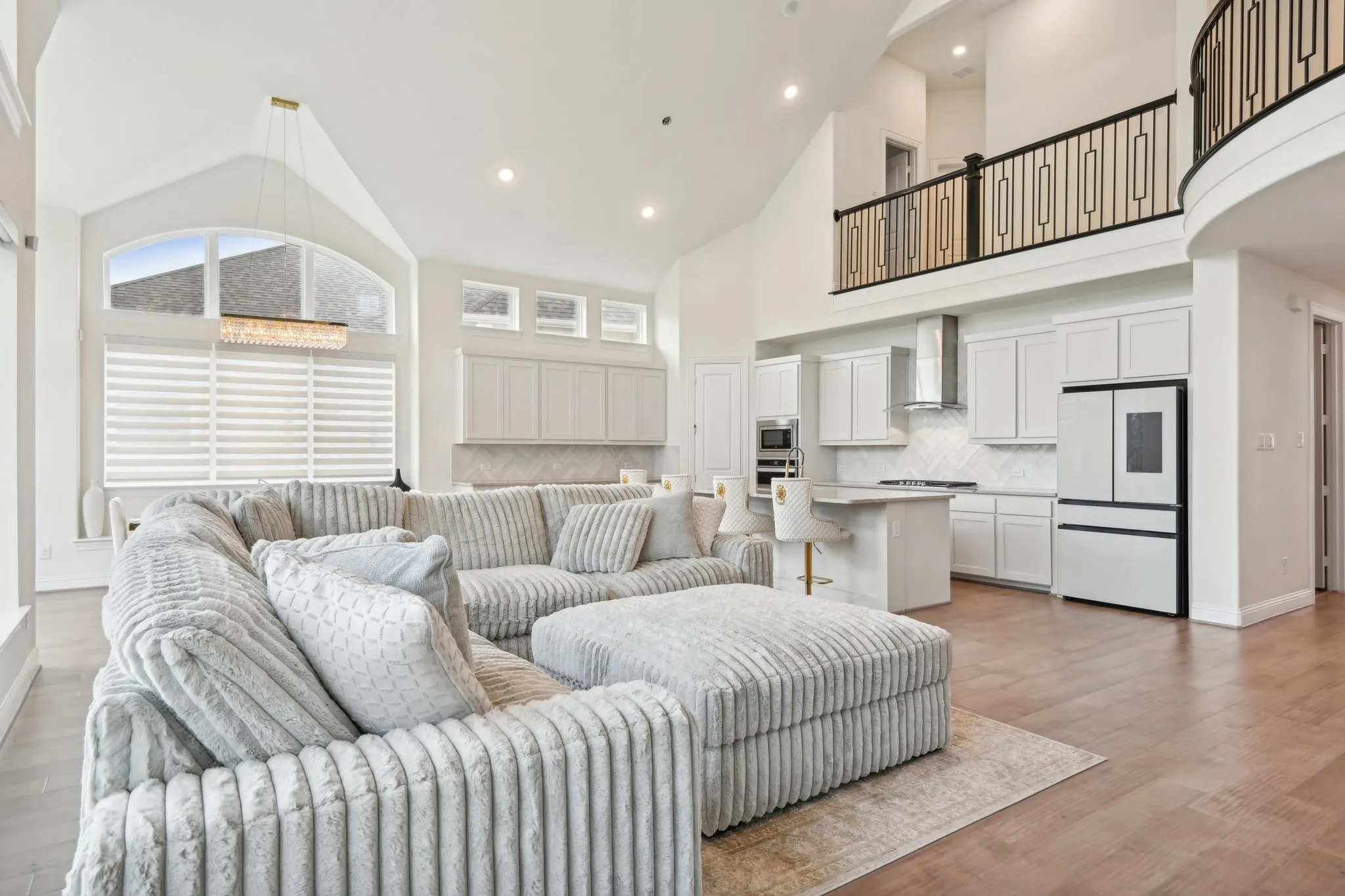 Single Family Residence For Sale in Denton County , 925 Oglethorpe Lane, Savannah, Texas 76227, 5 Bedrooms, 4 Bathrooms, 3 Garage spaces, 3,826 Sqft, built in 2023, Price $799,990, mls#21257308, Real Estate Agent in Savannah, Homes For Sale in Denton county, Homes For Sale in Savannah, Realtor in Savannah Texas, Real Estate Brokerage Independent Realty Texas, Luminita Cordes Realtor