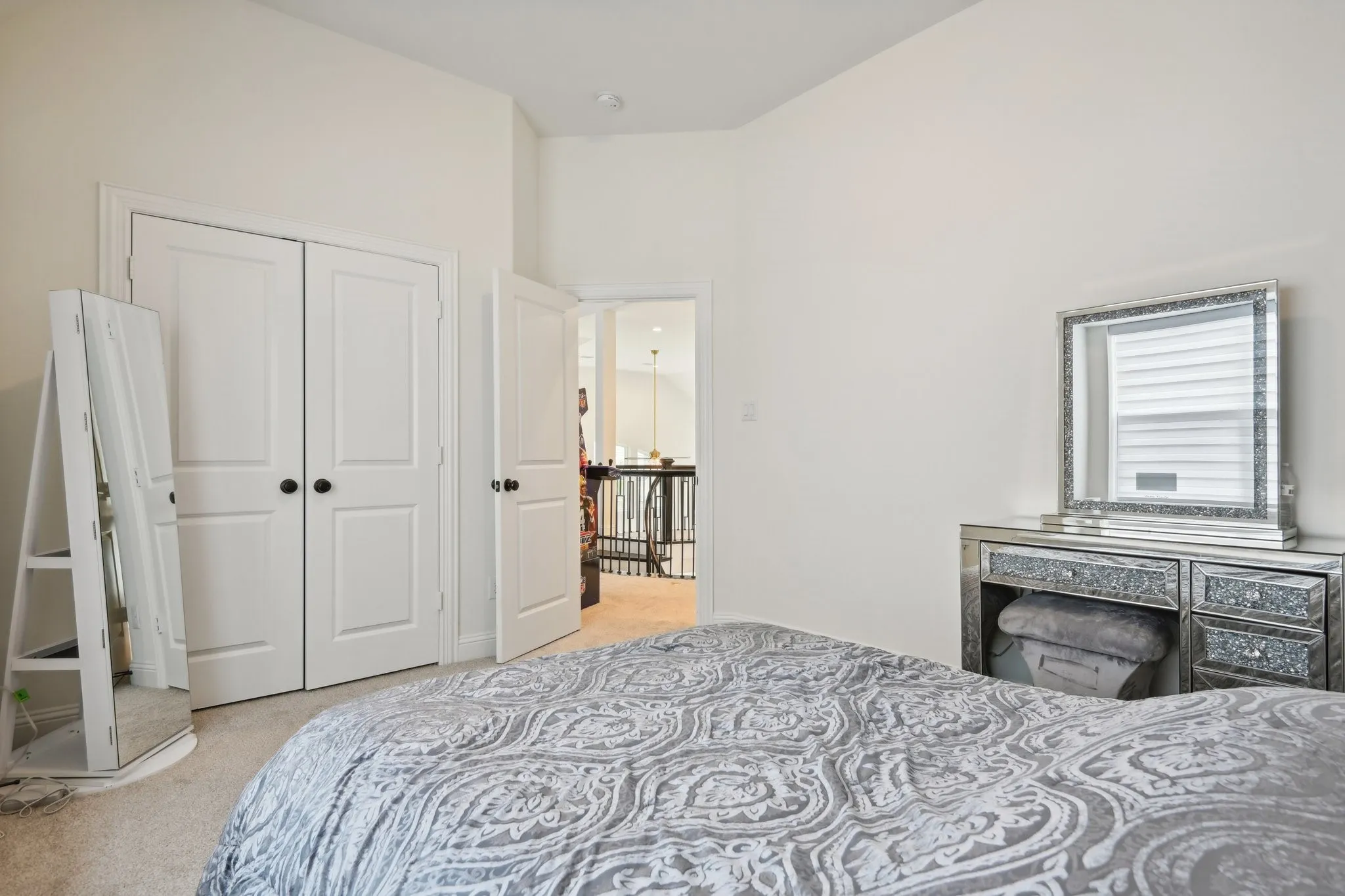 Single Family Residence For Sale in Denton County , 925 Oglethorpe Lane, Savannah, Texas 76227, 5 Bedrooms, 4 Bathrooms, 3 Garage spaces, 3,826 Sqft, built in 2023, Price $799,990, mls#21257308, Real Estate Agent in Savannah, Homes For Sale in Denton county, Homes For Sale in Savannah, Realtor in Savannah Texas, Real Estate Brokerage Independent Realty Texas, Luminita Cordes Realtor