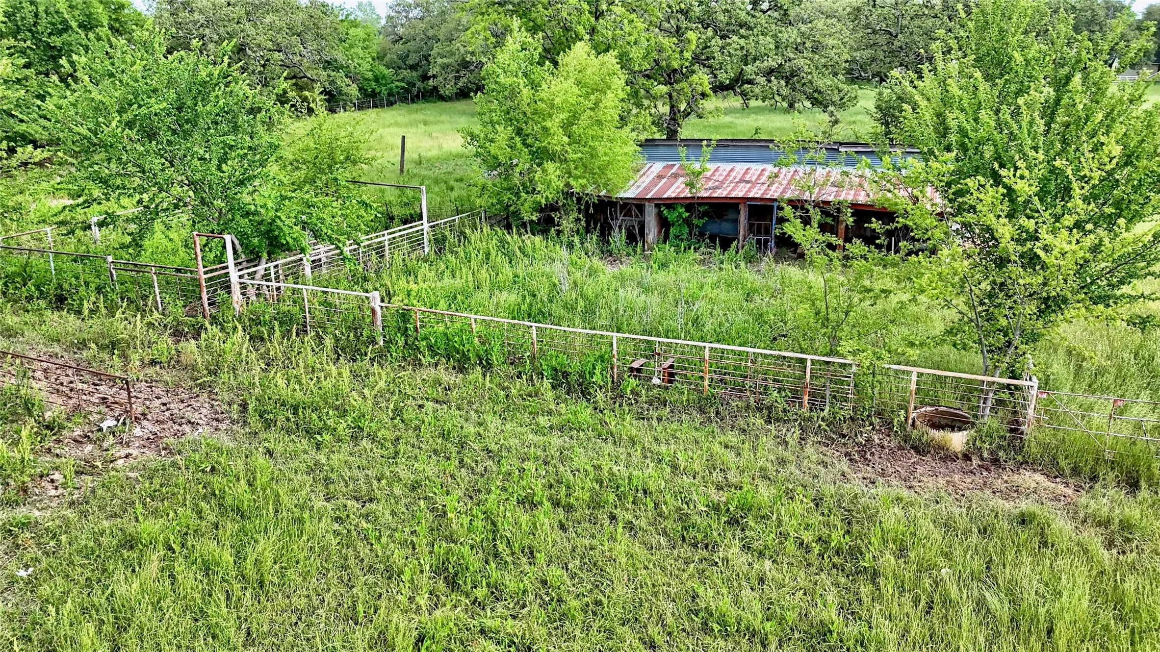 Single Family Residence For Sale in Montague County , 201 Croxton Street, Nocona, Texas 76255, 2 Bedrooms, 1 Bathroom, Garage spaces, 938 Sqft, built in 1936, Price $300,000, mls#21264299, Real Estate Agent in Nocona, Homes For Sale in Montague county, Homes For Sale in Nocona, Realtor in Nocona Texas, Real Estate Brokerage Independent Realty Texas, Luminita Cordes Realtor
