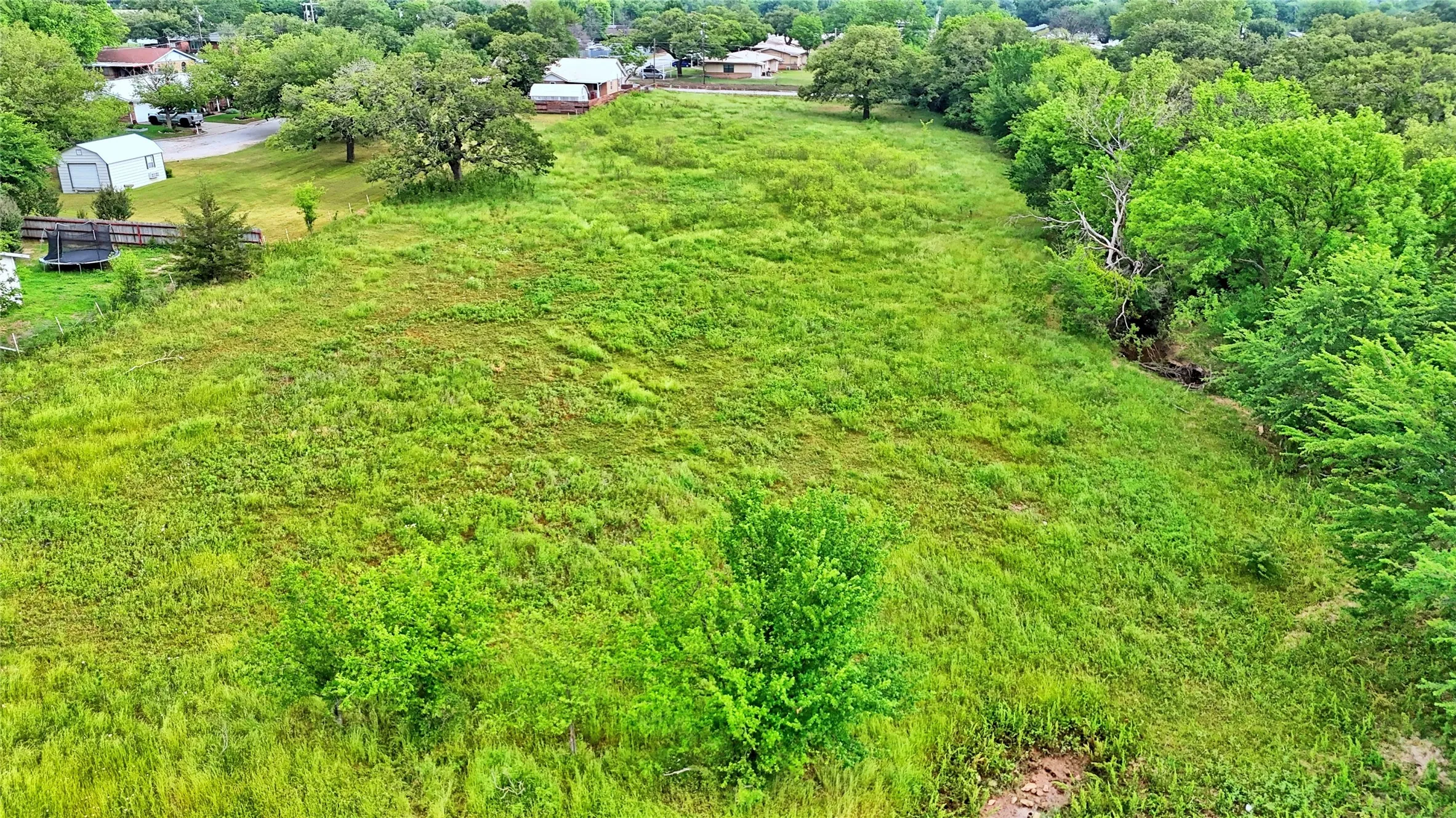 Single Family Residence For Sale in Montague County , 201 Croxton Street, Nocona, Texas 76255, 2 Bedrooms, 1 Bathroom, Garage spaces, 938 Sqft, built in 1936, Price $300,000, mls#21264299, Real Estate Agent in Nocona, Homes For Sale in Montague county, Homes For Sale in Nocona, Realtor in Nocona Texas, Real Estate Brokerage Independent Realty Texas, Luminita Cordes Realtor