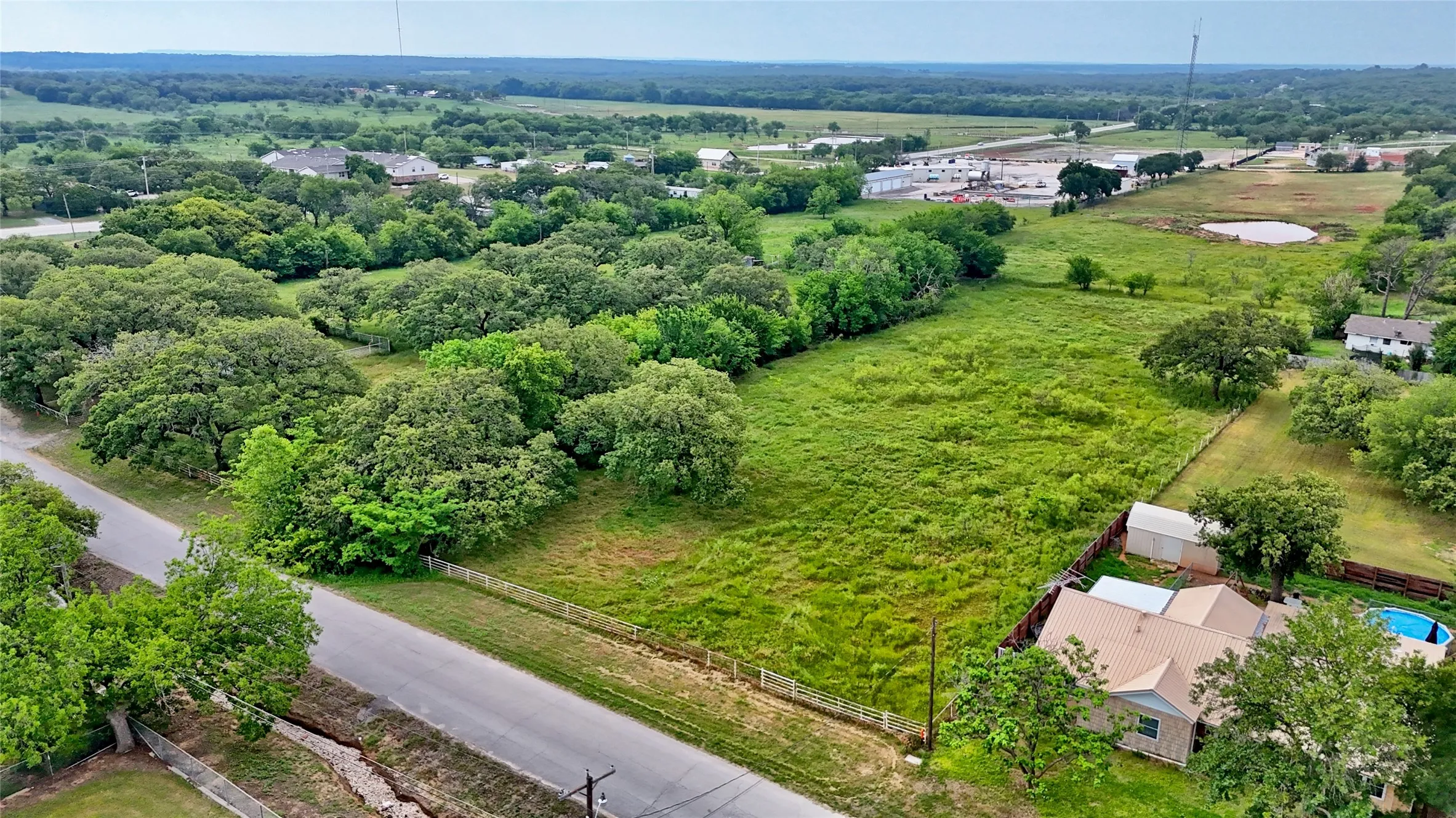 Single Family Residence For Sale in Montague County , 201 Croxton Street, Nocona, Texas 76255, 2 Bedrooms, 1 Bathroom, Garage spaces, 938 Sqft, built in 1936, Price $300,000, mls#21264299, Real Estate Agent in Nocona, Homes For Sale in Montague county, Homes For Sale in Nocona, Realtor in Nocona Texas, Real Estate Brokerage Independent Realty Texas, Luminita Cordes Realtor
