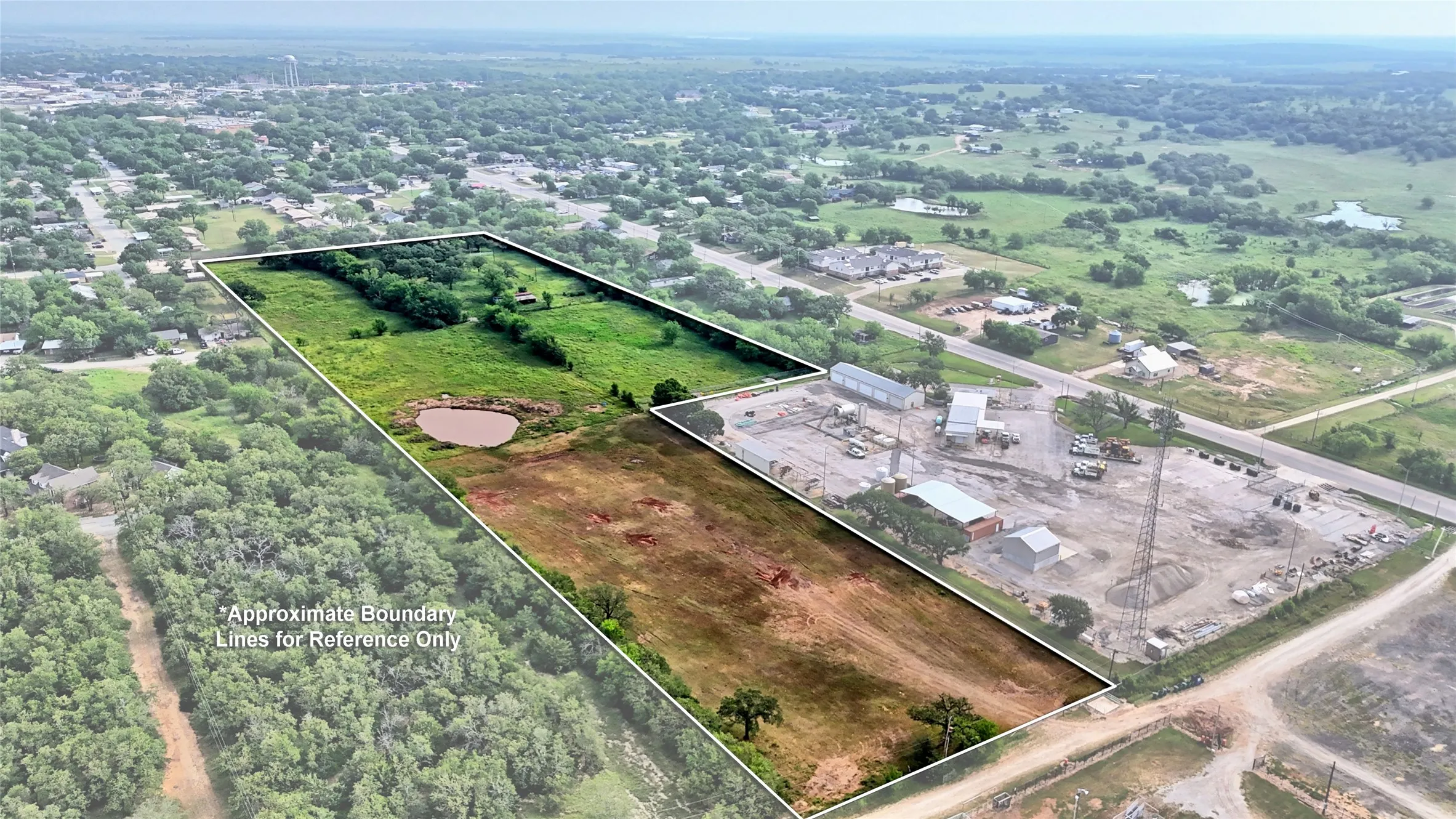 Single Family Residence For Sale in Montague County , 201 Croxton Street, Nocona, Texas 76255, 2 Bedrooms, 1 Bathroom, Garage spaces, 938 Sqft, built in 1936, Price $300,000, mls#21264299, Real Estate Agent in Nocona, Homes For Sale in Montague county, Homes For Sale in Nocona, Realtor in Nocona Texas, Real Estate Brokerage Independent Realty Texas, Luminita Cordes Realtor
