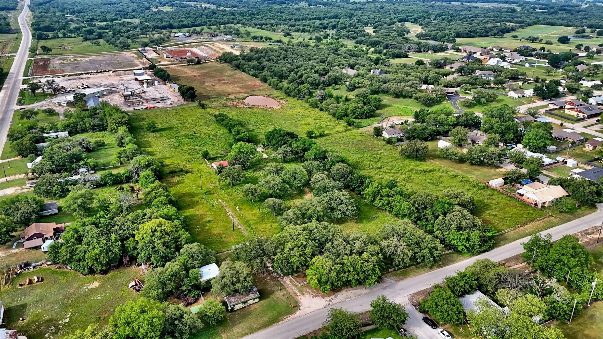 Single Family Residence For Sale in Montague County , 201 Croxton Street, Nocona, Texas 76255, 2 Bedrooms, 1 Bathroom, Garage spaces, 938 Sqft, built in 1936, Price $300,000, mls#21264299, Real Estate Agent in Nocona, Homes For Sale in Montague county, Homes For Sale in Nocona, Realtor in Nocona Texas, Real Estate Brokerage Independent Realty Texas, Luminita Cordes Realtor
