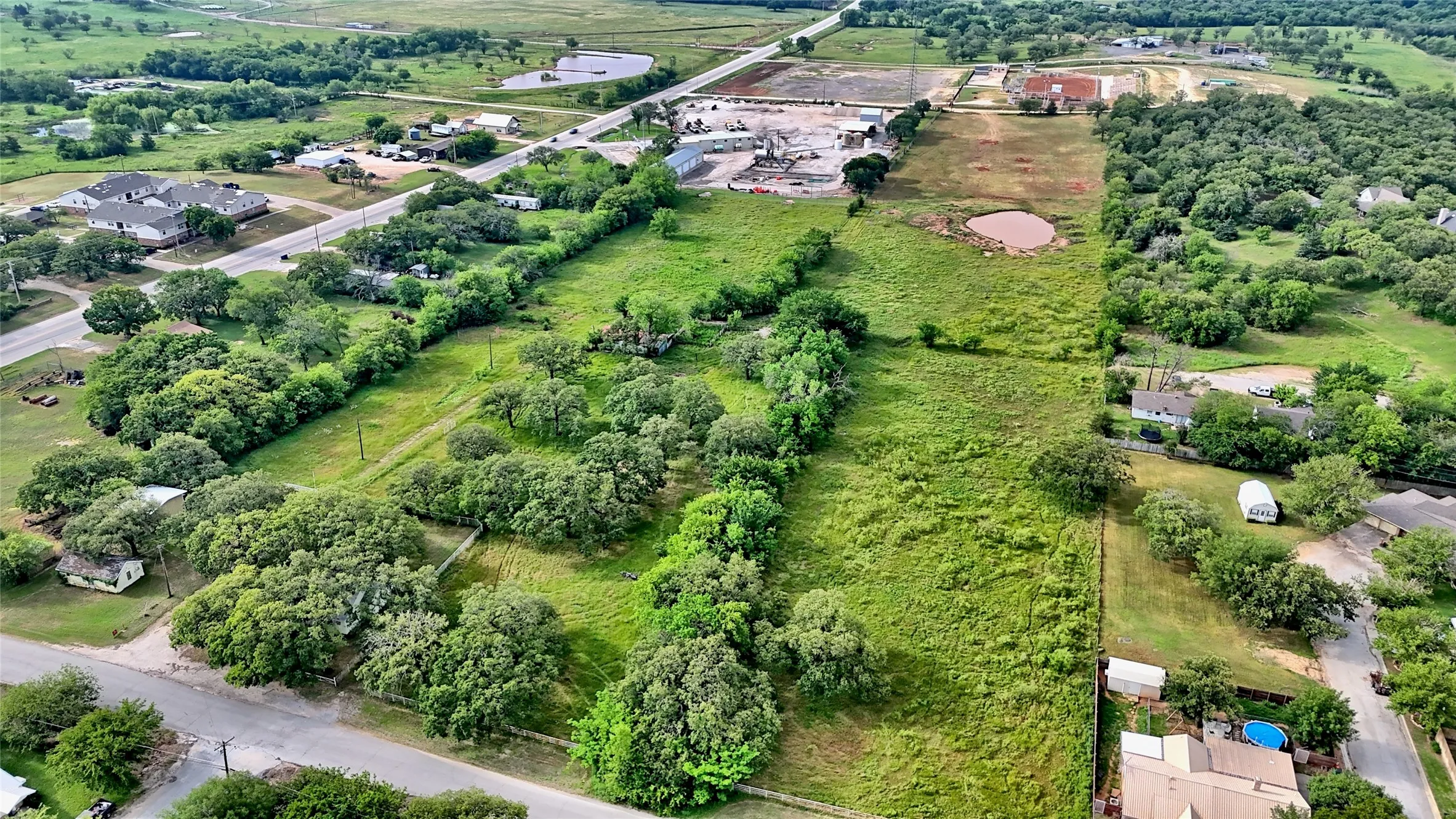 Single Family Residence For Sale in Montague County , 201 Croxton Street, Nocona, Texas 76255, 2 Bedrooms, 1 Bathroom, Garage spaces, 938 Sqft, built in 1936, Price $300,000, mls#21264299, Real Estate Agent in Nocona, Homes For Sale in Montague county, Homes For Sale in Nocona, Realtor in Nocona Texas, Real Estate Brokerage Independent Realty Texas, Luminita Cordes Realtor