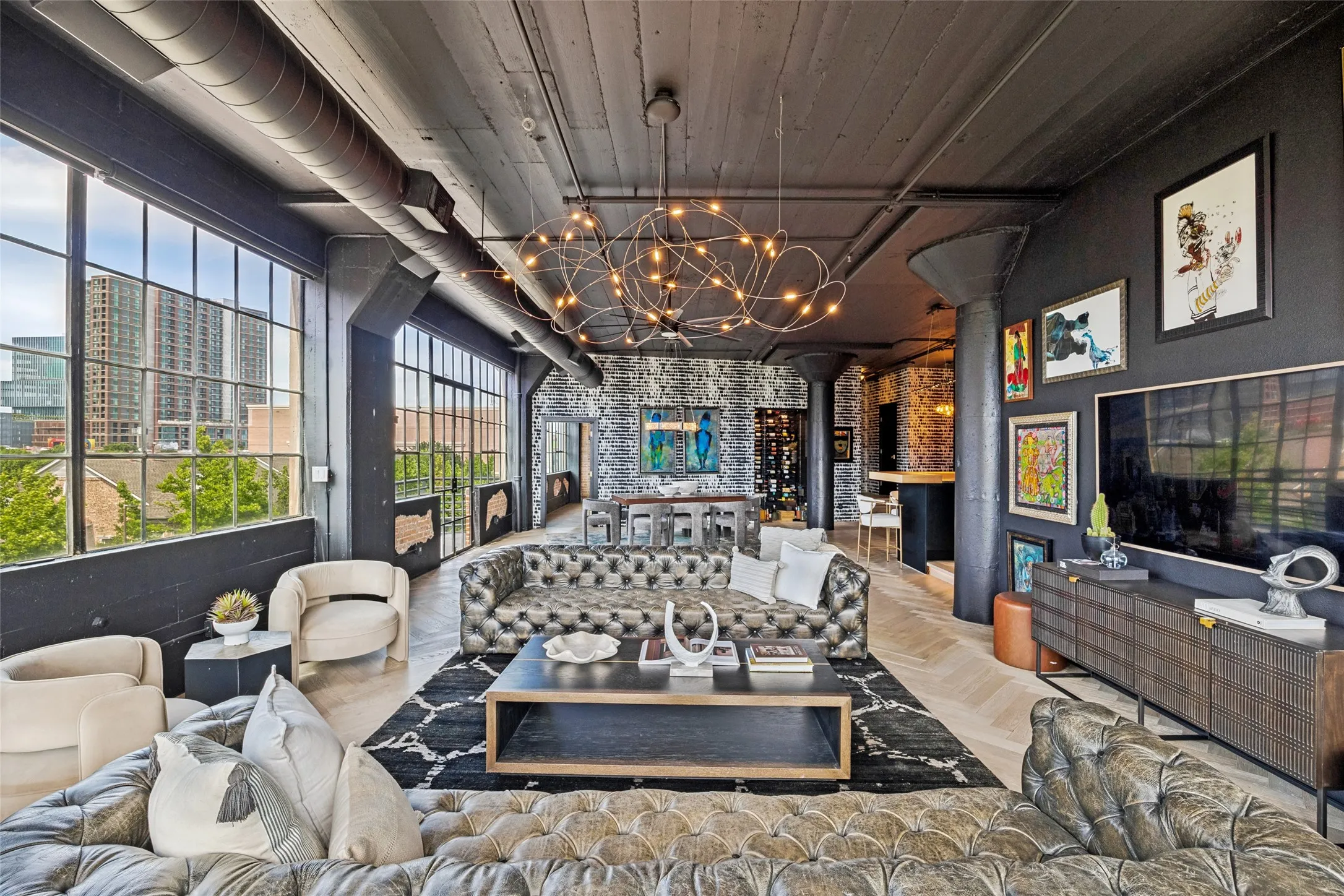 Condominium For Sale in Dallas County , 2220 Canton Street 401, Dallas, Texas 75201, 2 Bedroom, 3 Bathroom, 2 Garage spaces, 2,729 Sqft, built in 1925, mls#21264116, Real Estate Agent in Dallas, Homes For Sale in Dallas county, Homes For Sale in Dallas, Realtor in Dallas Texas, Real Estate Brokerage Independent Realty Texas, Luminita Cordes Realtor