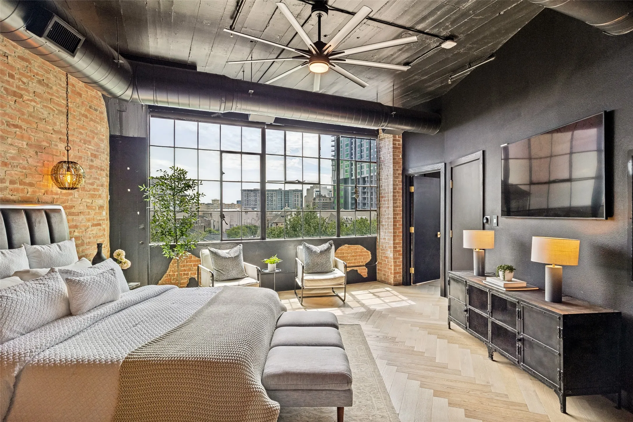 Condominium For Sale in Dallas County , 2220 Canton Street 401, Dallas, Texas 75201, 2 Bedroom, 3 Bathroom, 2 Garage spaces, 2,729 Sqft, built in 1925, mls#21264116, Real Estate Agent in Dallas, Homes For Sale in Dallas county, Homes For Sale in Dallas, Realtor in Dallas Texas, Real Estate Brokerage Independent Realty Texas, Luminita Cordes Realtor