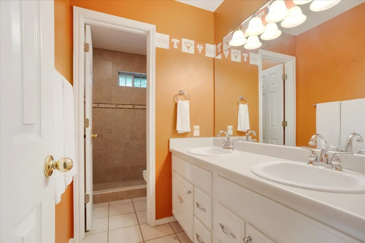 Full bathroom.