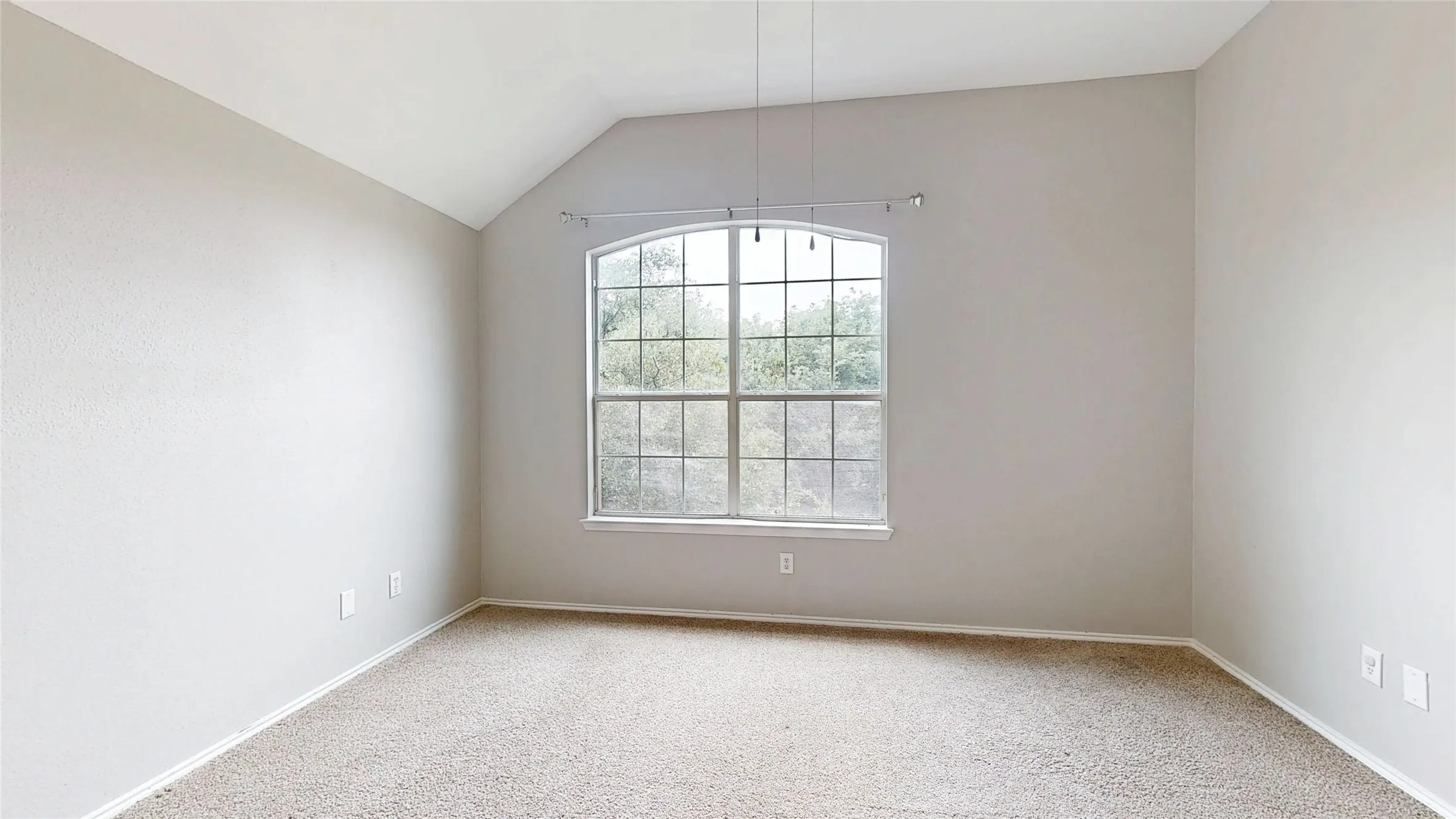 Single Family Residence For Sale in Denton County , 4107 Pine Glen Road, Corinth, Texas 76208, 5 Bedroom, 4 Bathroom, 2 Garage spaces, 4,261 Sqft, built in 2003, mls#21262790, Real Estate Agent in Corinth, Homes For Sale in Denton county, Homes For Sale in Corinth, Realtor in Corinth Texas, Real Estate Brokerage Independent Realty Texas, Luminita Cordes Realtor