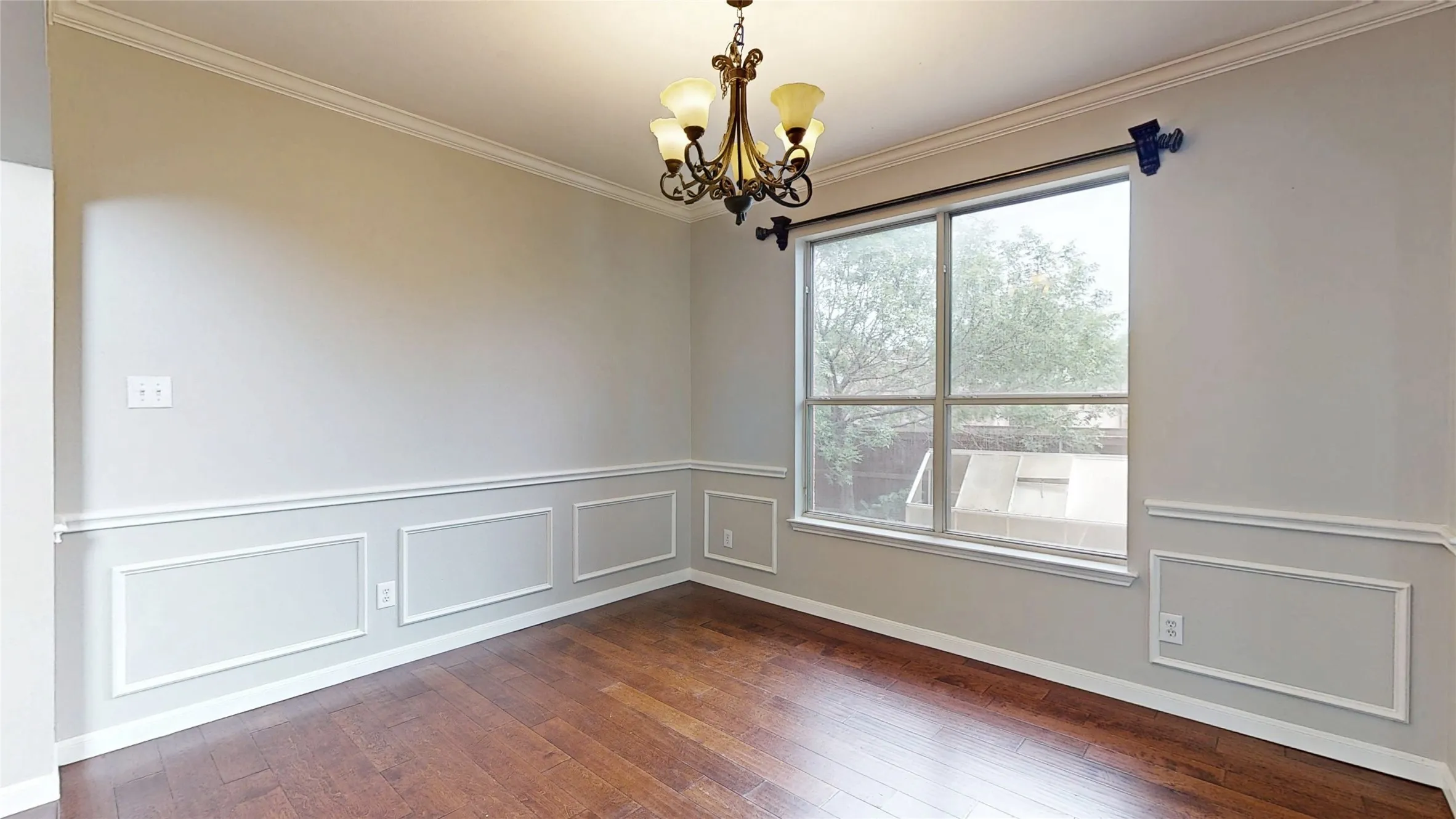 Single Family Residence For Sale in Denton County , 4107 Pine Glen Road, Corinth, Texas 76208, 5 Bedroom, 4 Bathroom, 2 Garage spaces, 4,261 Sqft, built in 2003, mls#21262790, Real Estate Agent in Corinth, Homes For Sale in Denton county, Homes For Sale in Corinth, Realtor in Corinth Texas, Real Estate Brokerage Independent Realty Texas, Luminita Cordes Realtor