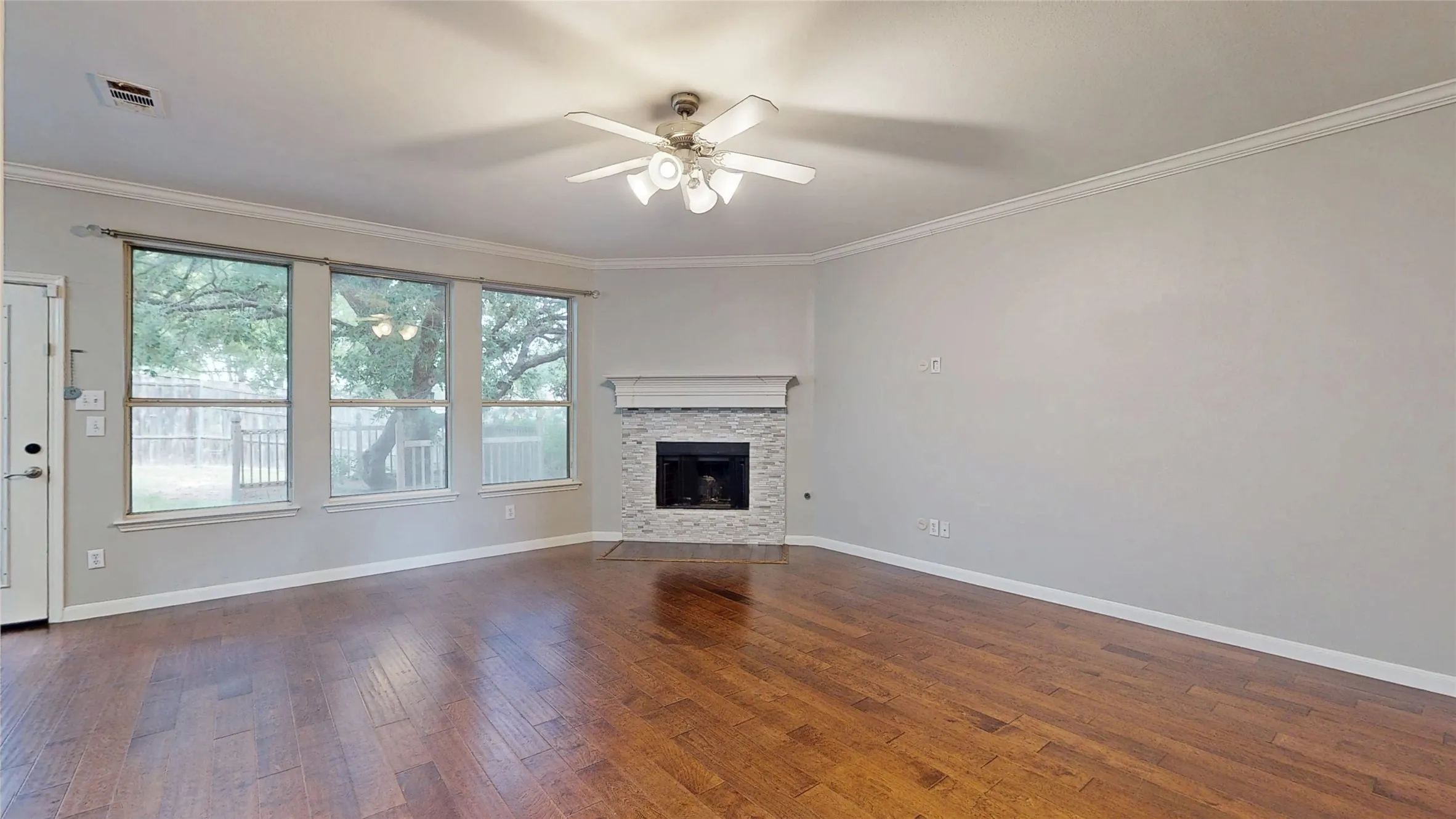 Single Family Residence For Sale in Denton County , 4107 Pine Glen Road, Corinth, Texas 76208, 5 Bedroom, 4 Bathroom, 2 Garage spaces, 4,261 Sqft, built in 2003, mls#21262790, Real Estate Agent in Corinth, Homes For Sale in Denton county, Homes For Sale in Corinth, Realtor in Corinth Texas, Real Estate Brokerage Independent Realty Texas, Luminita Cordes Realtor