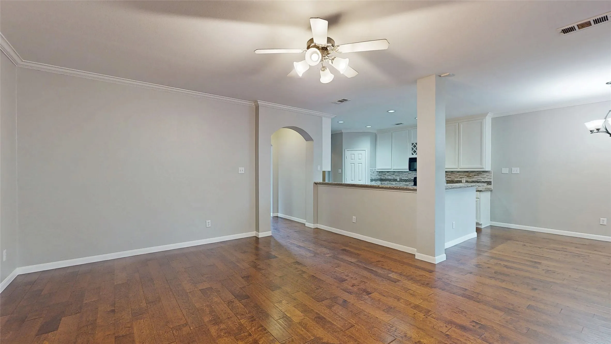 Single Family Residence For Sale in Denton County , 4107 Pine Glen Road, Corinth, Texas 76208, 5 Bedroom, 4 Bathroom, 2 Garage spaces, 4,261 Sqft, built in 2003, mls#21262790, Real Estate Agent in Corinth, Homes For Sale in Denton county, Homes For Sale in Corinth, Realtor in Corinth Texas, Real Estate Brokerage Independent Realty Texas, Luminita Cordes Realtor