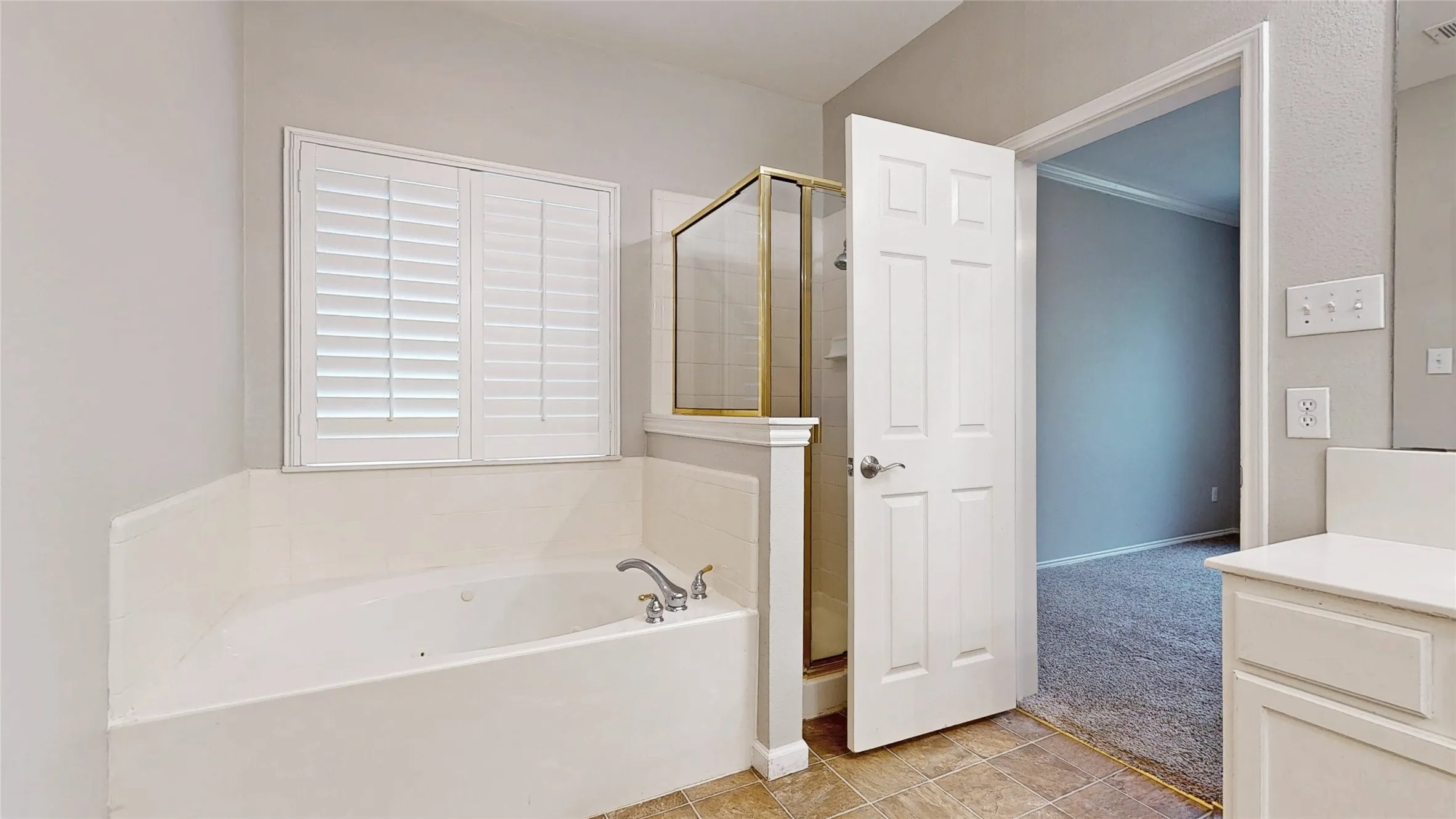 Single Family Residence For Sale in Denton County , 4107 Pine Glen Road, Corinth, Texas 76208, 5 Bedroom, 4 Bathroom, 2 Garage spaces, 4,261 Sqft, built in 2003, mls#21262790, Real Estate Agent in Corinth, Homes For Sale in Denton county, Homes For Sale in Corinth, Realtor in Corinth Texas, Real Estate Brokerage Independent Realty Texas, Luminita Cordes Realtor