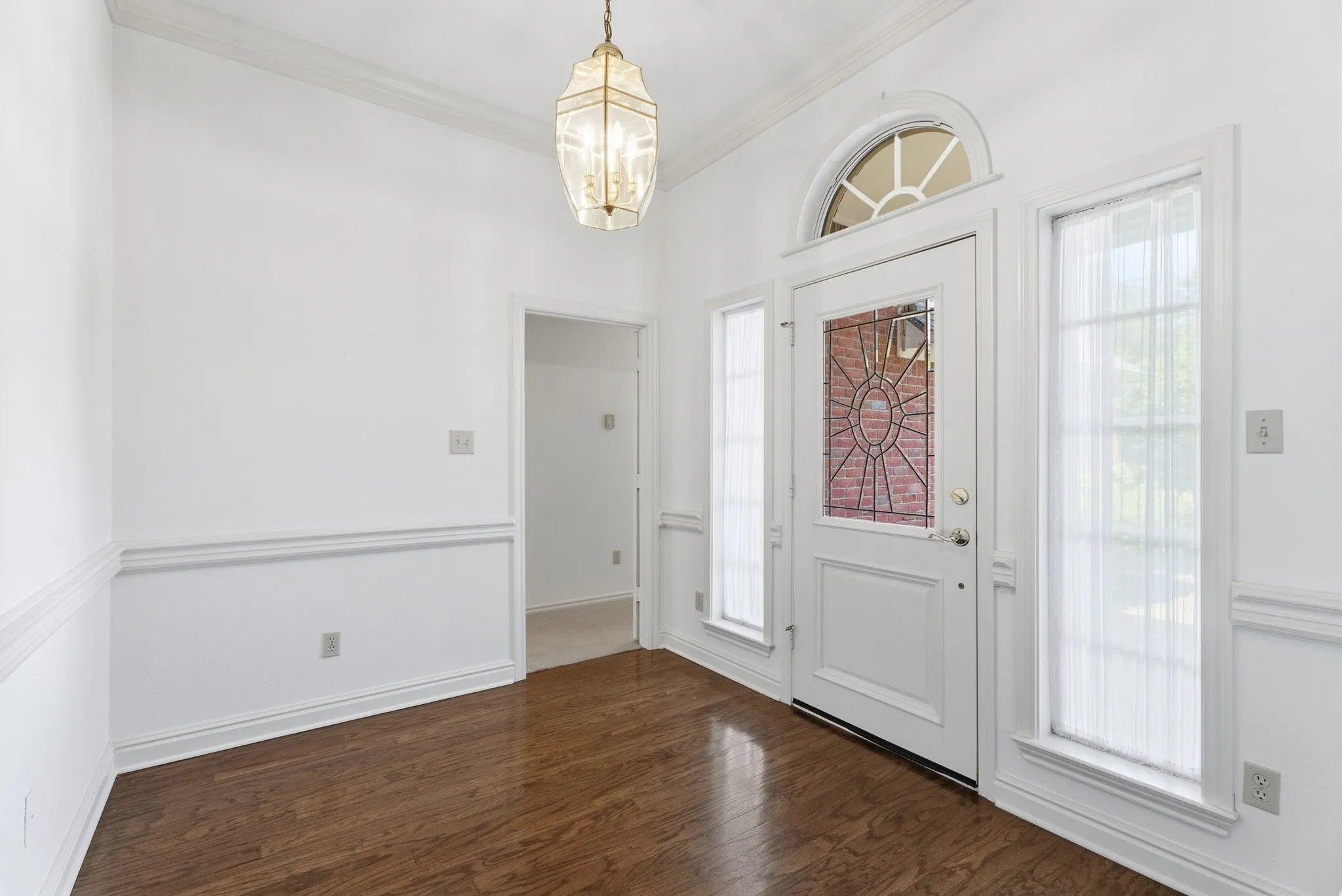 Single Family Residence For Sale in Wood County , 241 Lakeside Place, Mineola, Texas 75773, 3 Bedroom, 3 Bathroom, 2 Garage spaces, 2,383 Sqft, built in 1992, mls#21263505, Real Estate Agent in Mineola, Homes For Sale in Wood county, Homes For Sale in Mineola, Realtor in Mineola Texas, Real Estate Brokerage Independent Realty Texas, Luminita Cordes Realtor