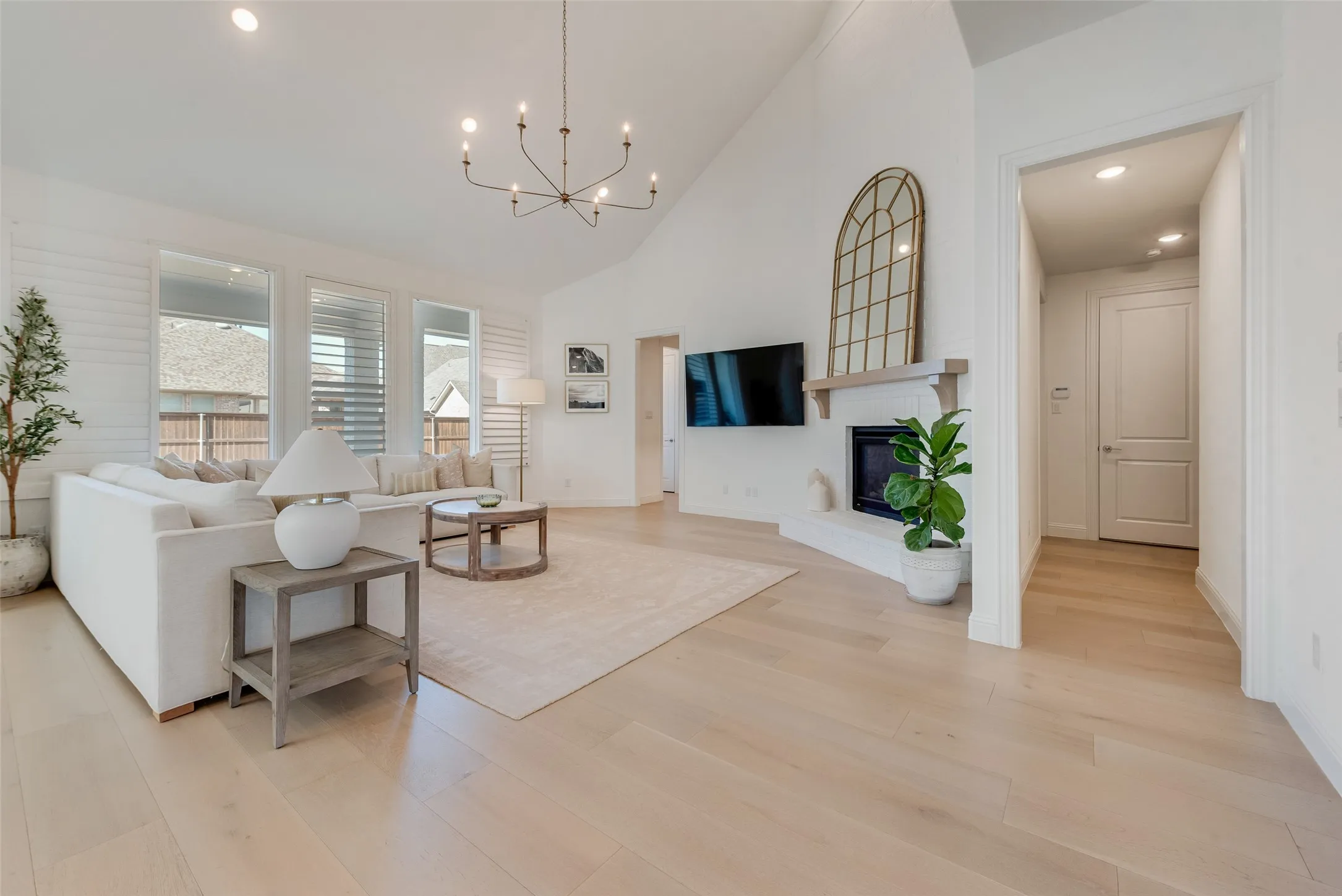 Single Family Residence For Sale in Collin County , 3308 Zenyatta Court, Celina, Texas 75009, 5 Bedroom, 5 Bathroom, 3 Garage spaces, 4,335 Sqft, built in 2021, mls#21264366, Real Estate Agent in Celina, Homes For Sale in Collin county, Homes For Sale in Celina, Realtor in Celina Texas, Real Estate Brokerage Independent Realty Texas, Luminita Cordes Realtor